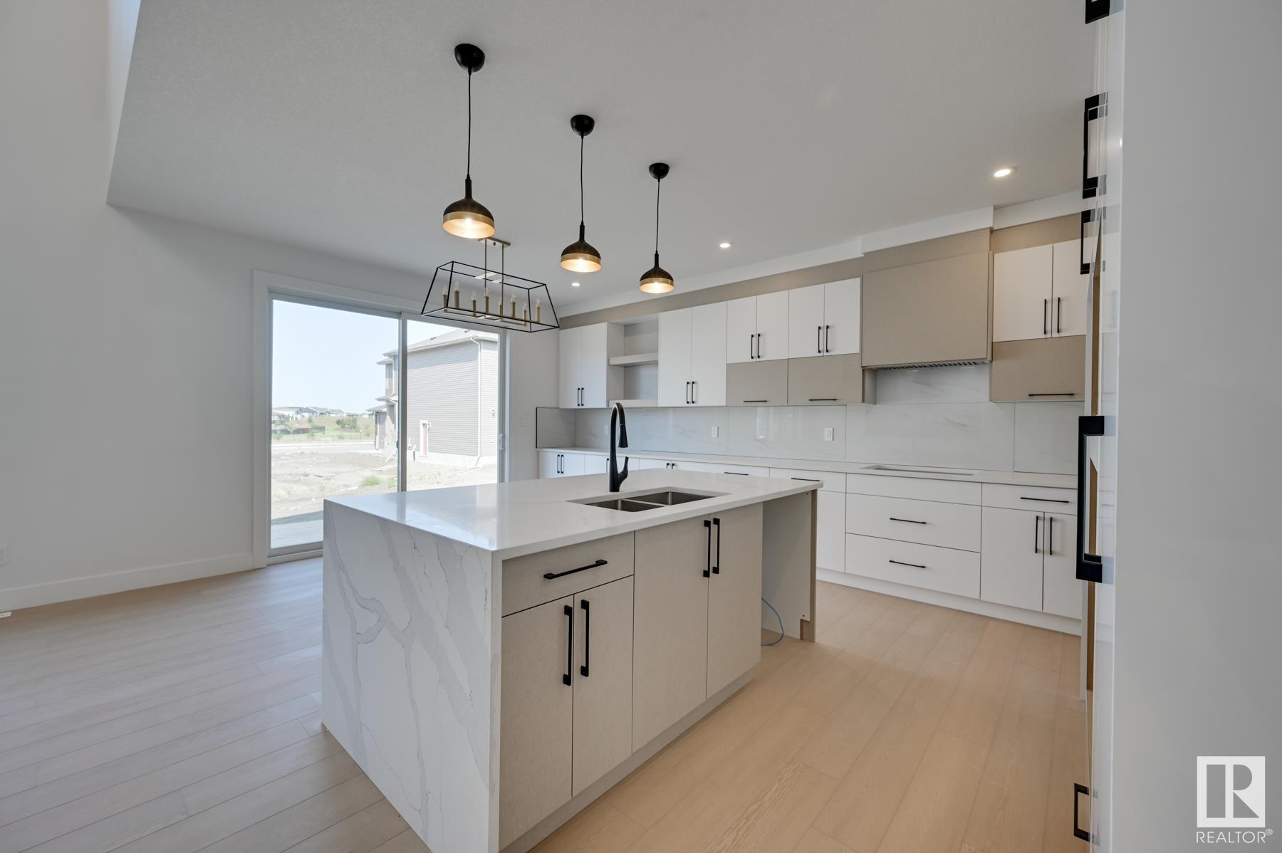      281 Meadowview DR , Fort Saskatchewan,  ,T8L 1Y4 ;  Listing Number: MLS E4418760