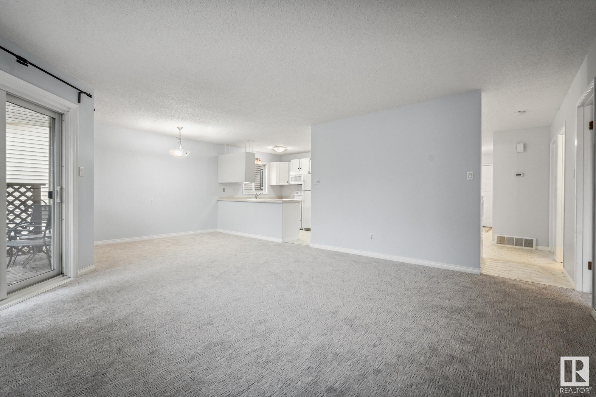      10818 11 AV NW , Edmonton,  ,T6J 6J1 ;  Listing Number: MLS E4418778