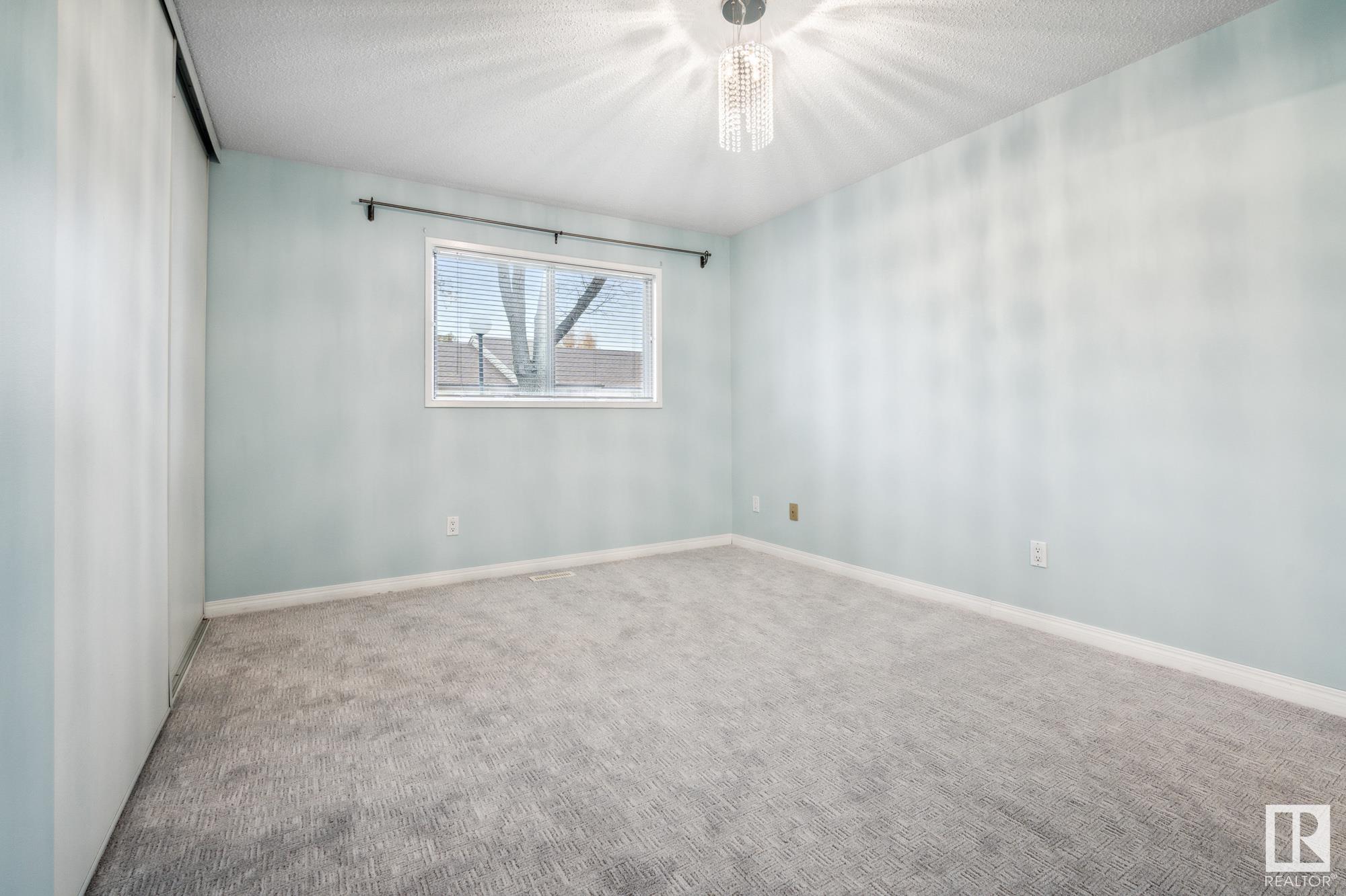      10818 11 AV NW , Edmonton,  ,T6J 6J1 ;  Listing Number: MLS E4418778