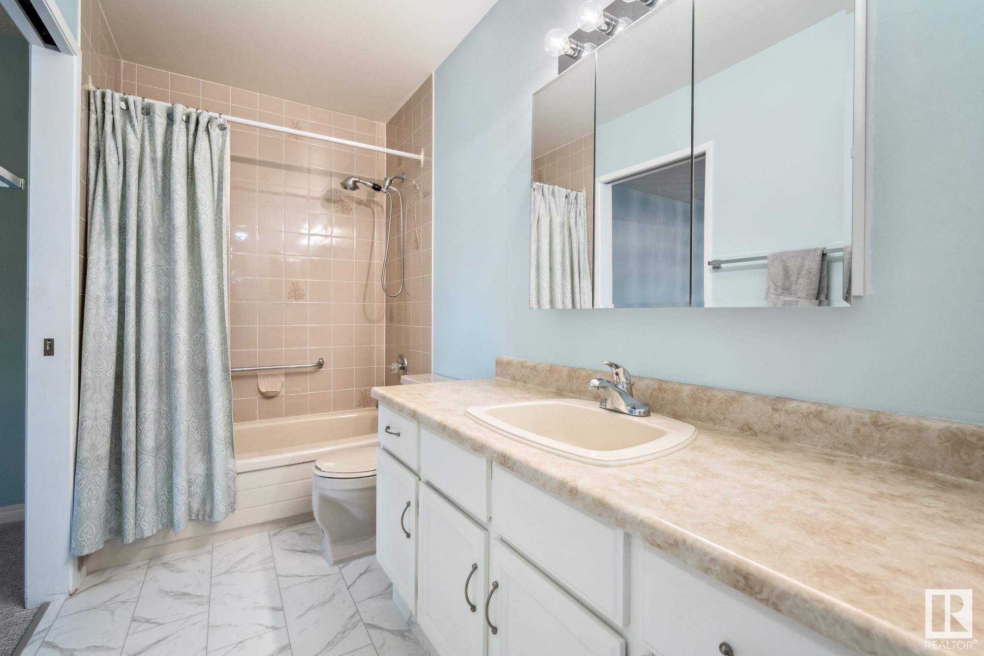      10818 11 AV NW , Edmonton,  ,T6J 6J1 ;  Listing Number: MLS E4418778