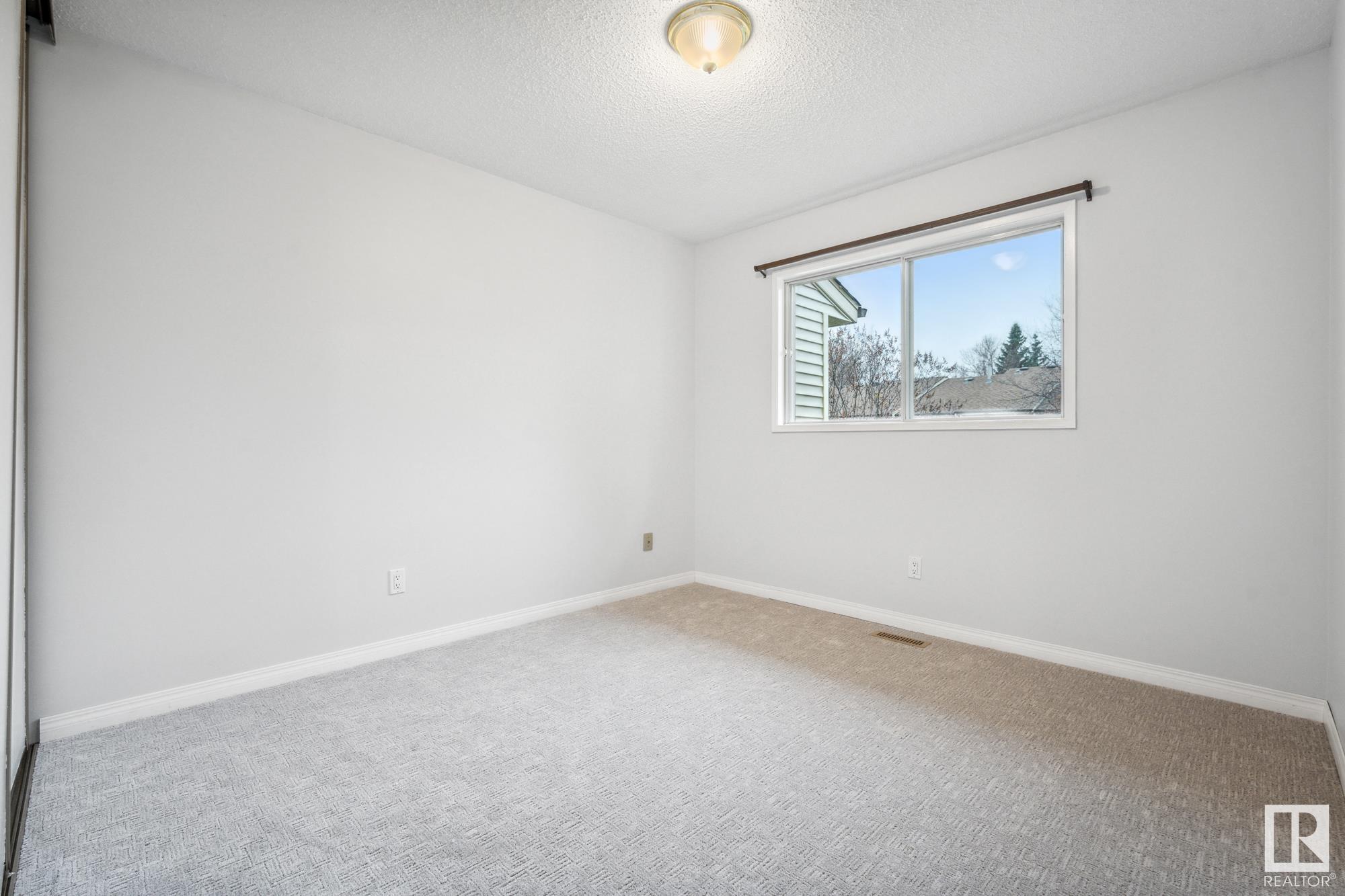      10818 11 AV NW , Edmonton,  ,T6J 6J1 ;  Listing Number: MLS E4418778