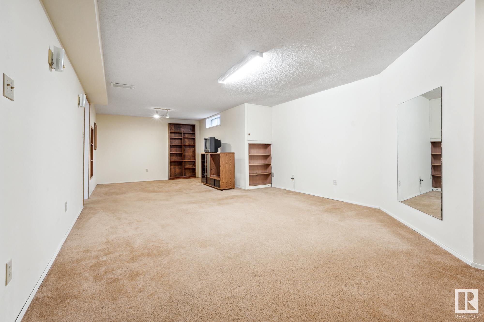      10818 11 AV NW , Edmonton,  ,T6J 6J1 ;  Listing Number: MLS E4418778