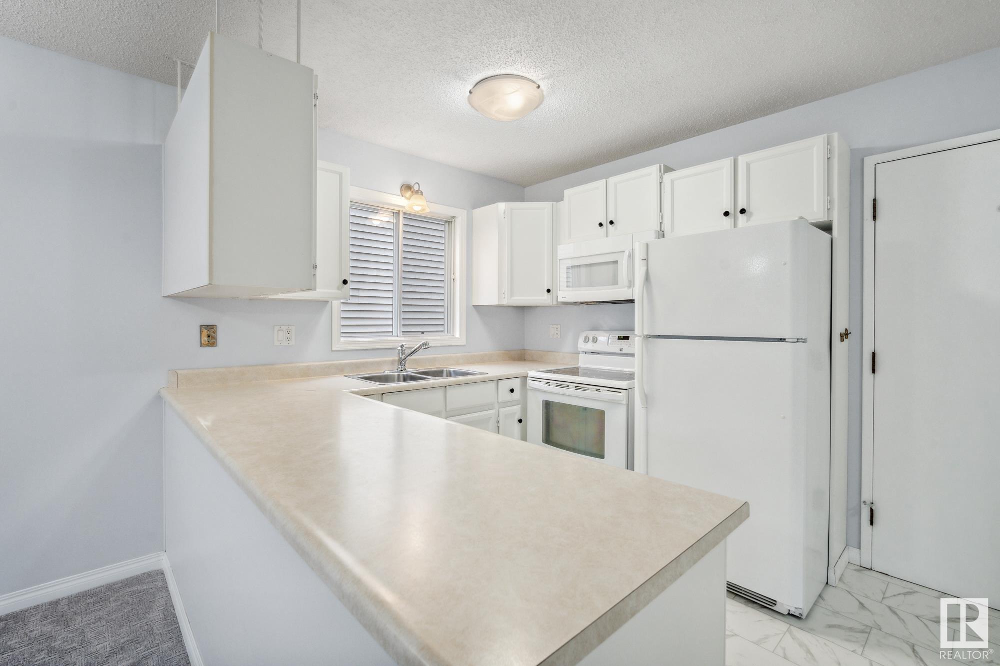      10818 11 AV NW , Edmonton,  ,T6J 6J1 ;  Listing Number: MLS E4418778