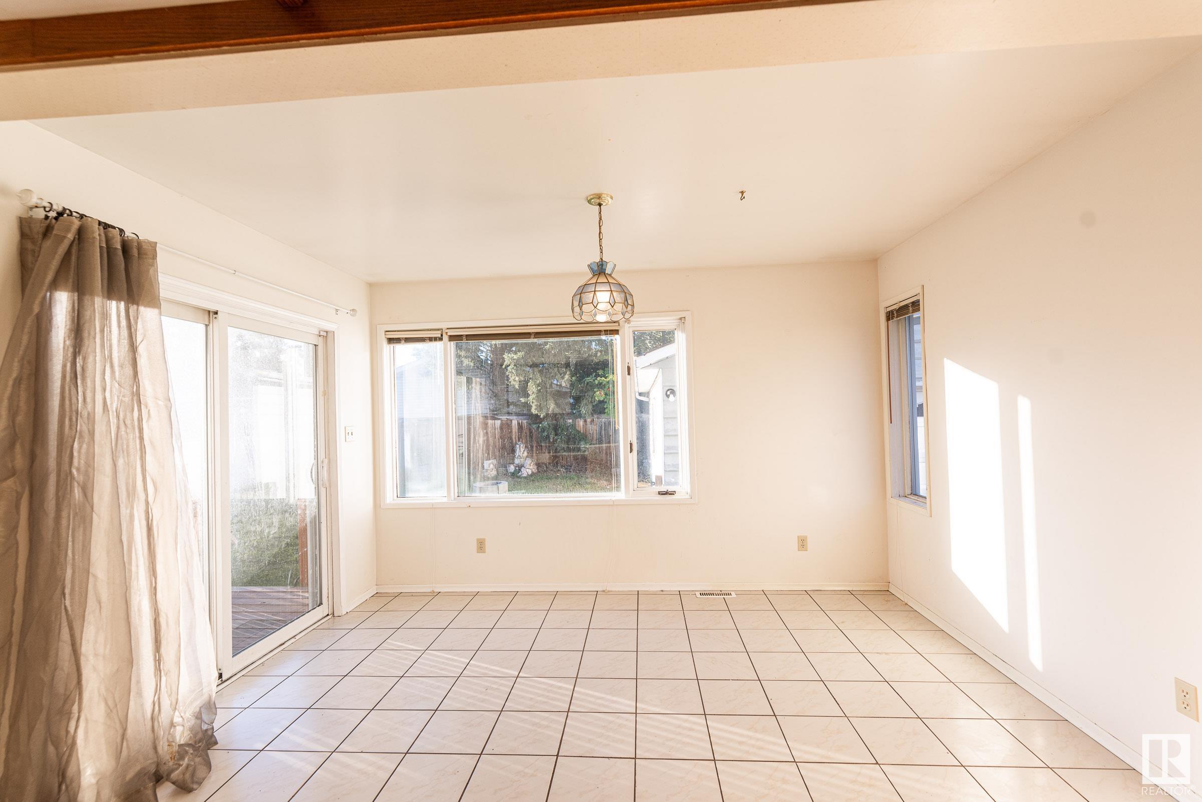      47 LINWOOD CR , St. Albert,  ,T8N 1P6 ;  Listing Number: MLS E4418791