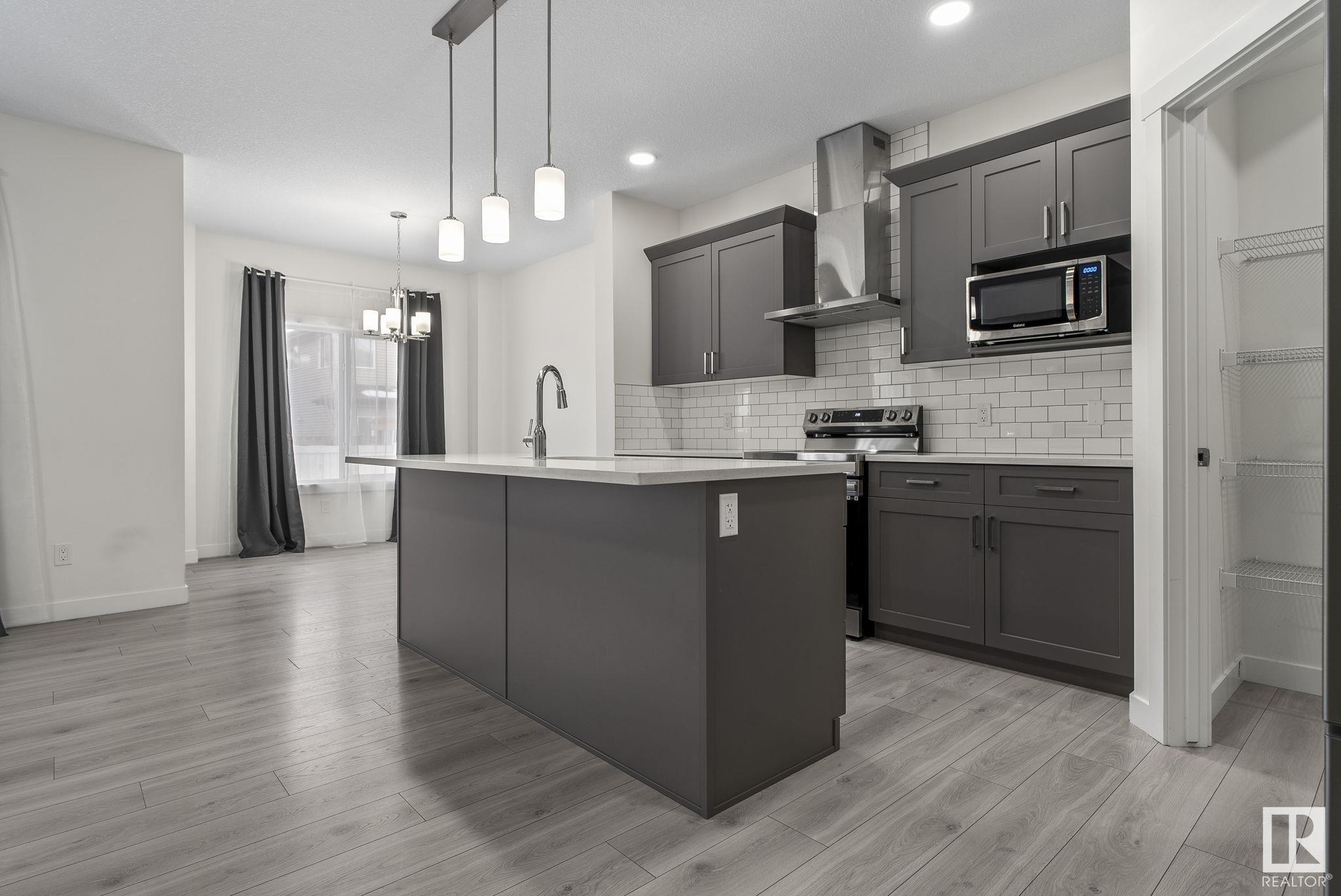      25 MEADOWBROOK WY , Spruce Grove,  ,T7X 0G7 ;  Listing Number: MLS E4418797