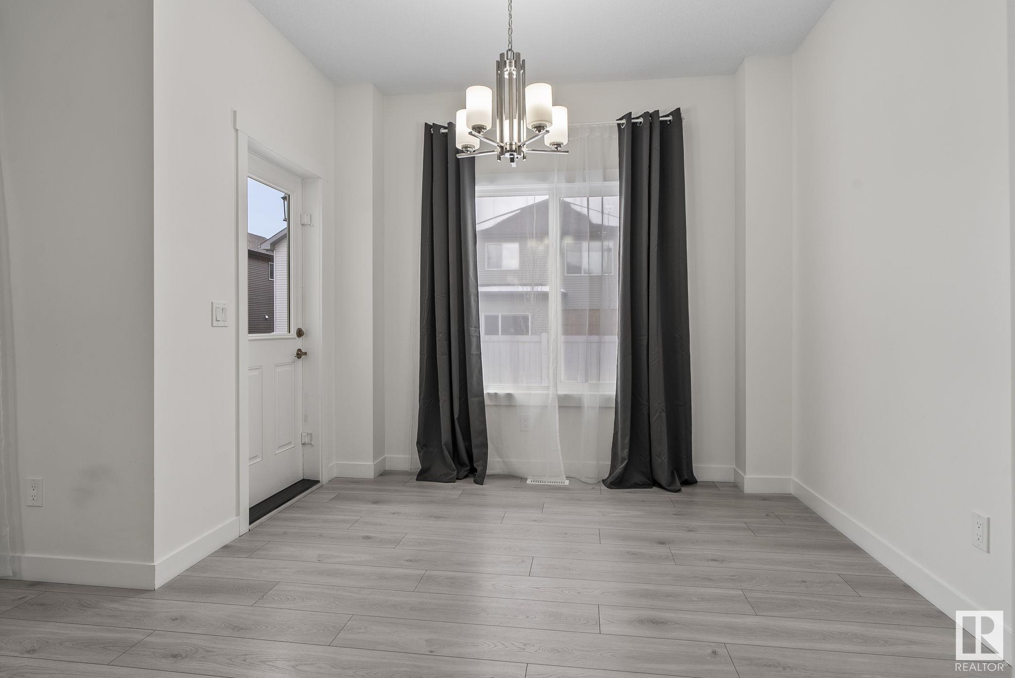      25 MEADOWBROOK WY , Spruce Grove,  ,T7X 0G7 ;  Listing Number: MLS E4418797