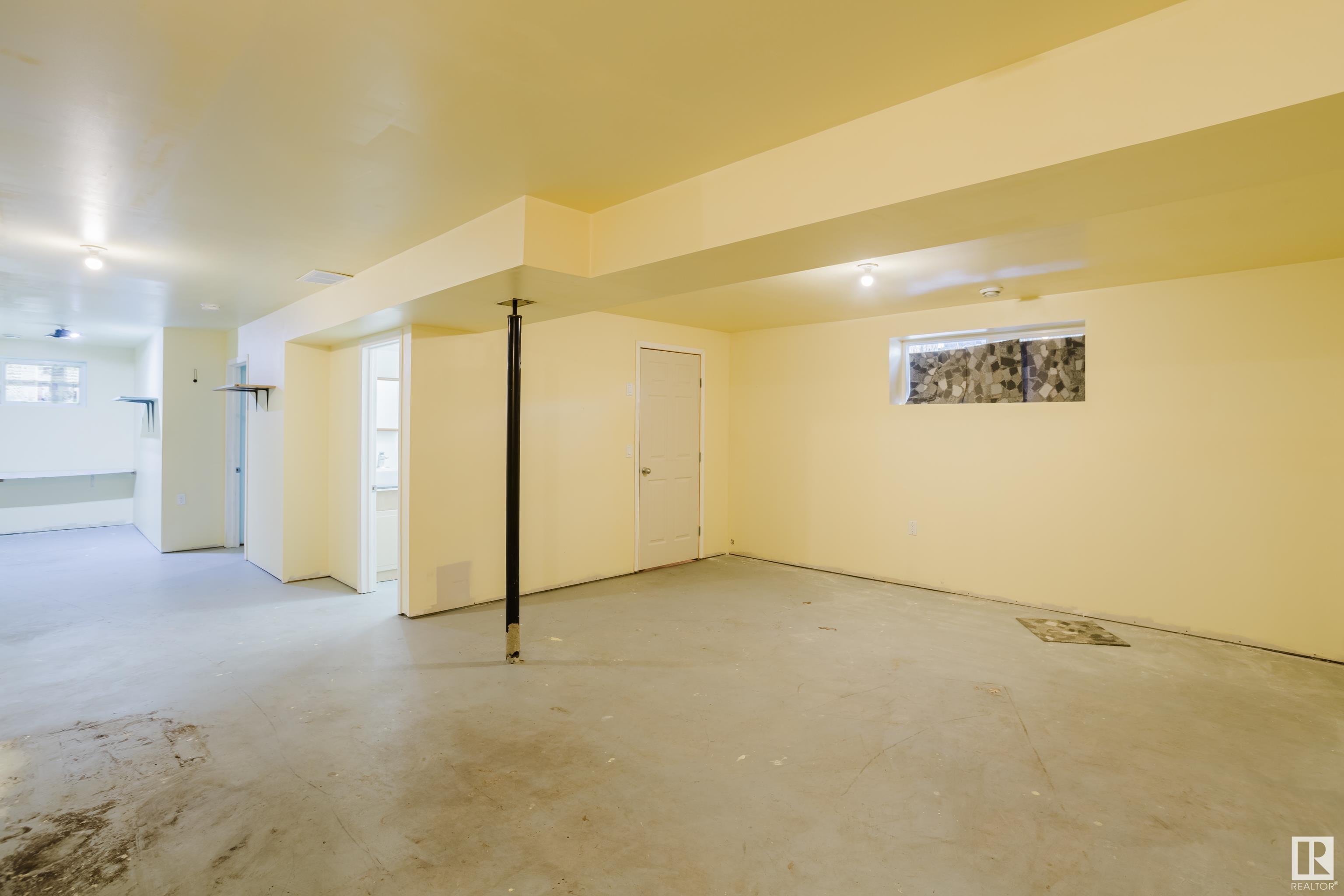      9530 122 AV NW , Edmonton,  ,T5G 0T6 ;  Listing Number: MLS E4418812