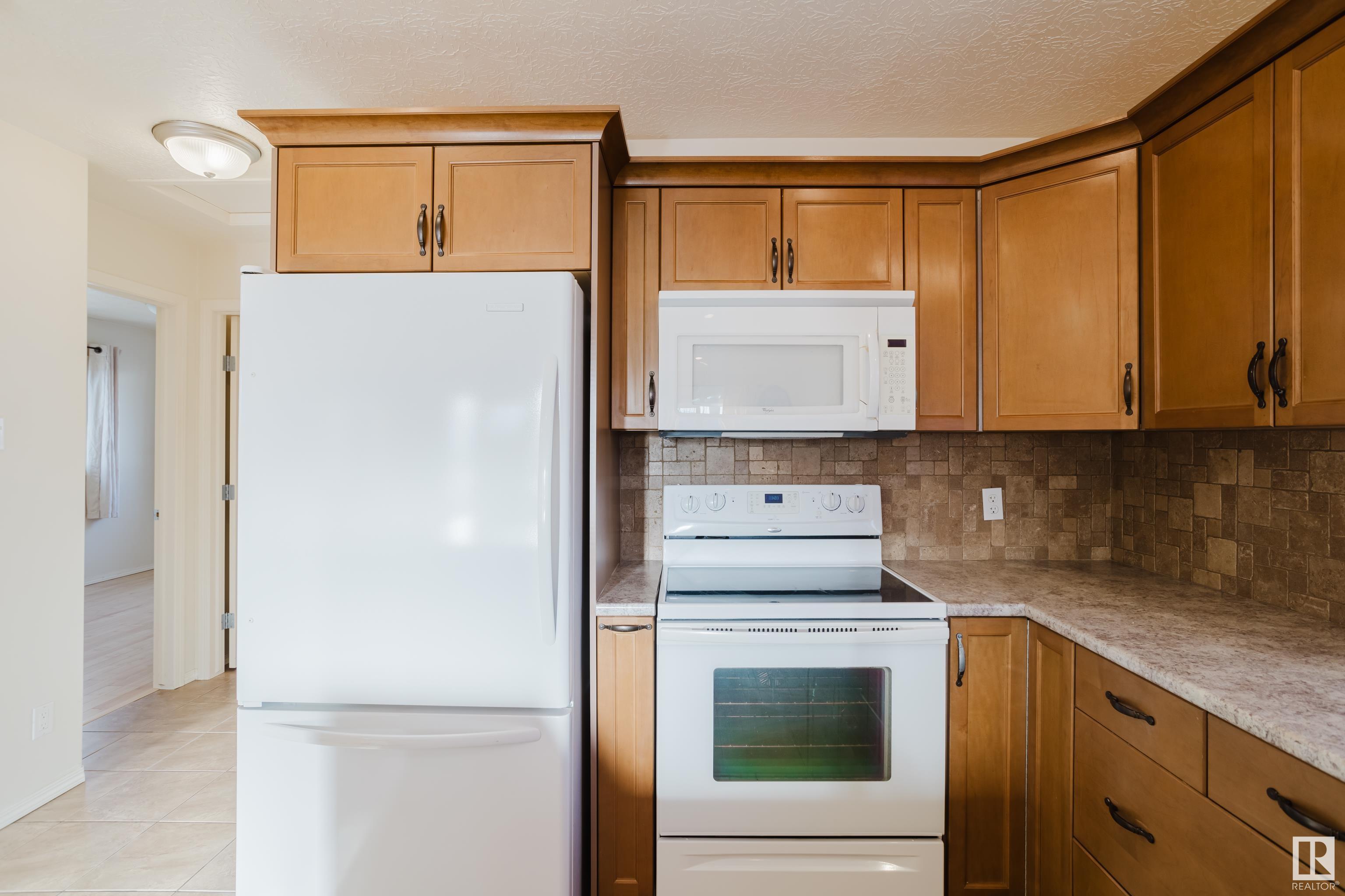      9530 122 AV NW , Edmonton,  ,T5G 0T6 ;  Listing Number: MLS E4418812