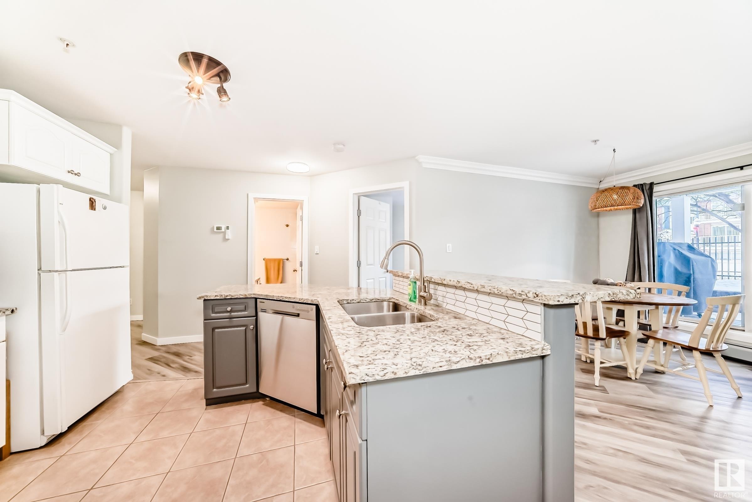      #101 10933 124 ST NW , Edmonton,  ,T5M 4E1 ;  Listing Number: MLS E4418815