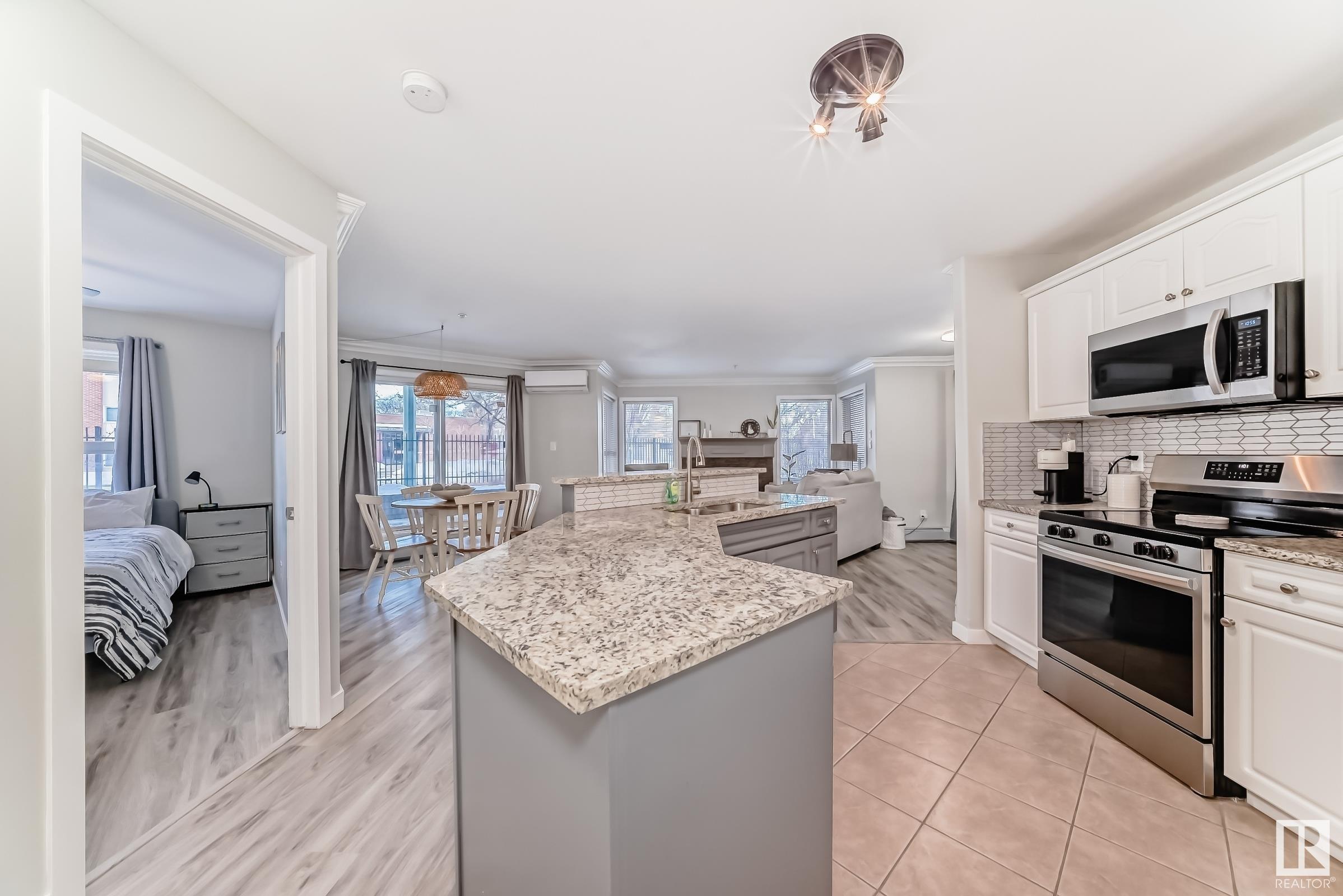      #101 10933 124 ST NW , Edmonton,  ,T5M 4E1 ;  Listing Number: MLS E4418815