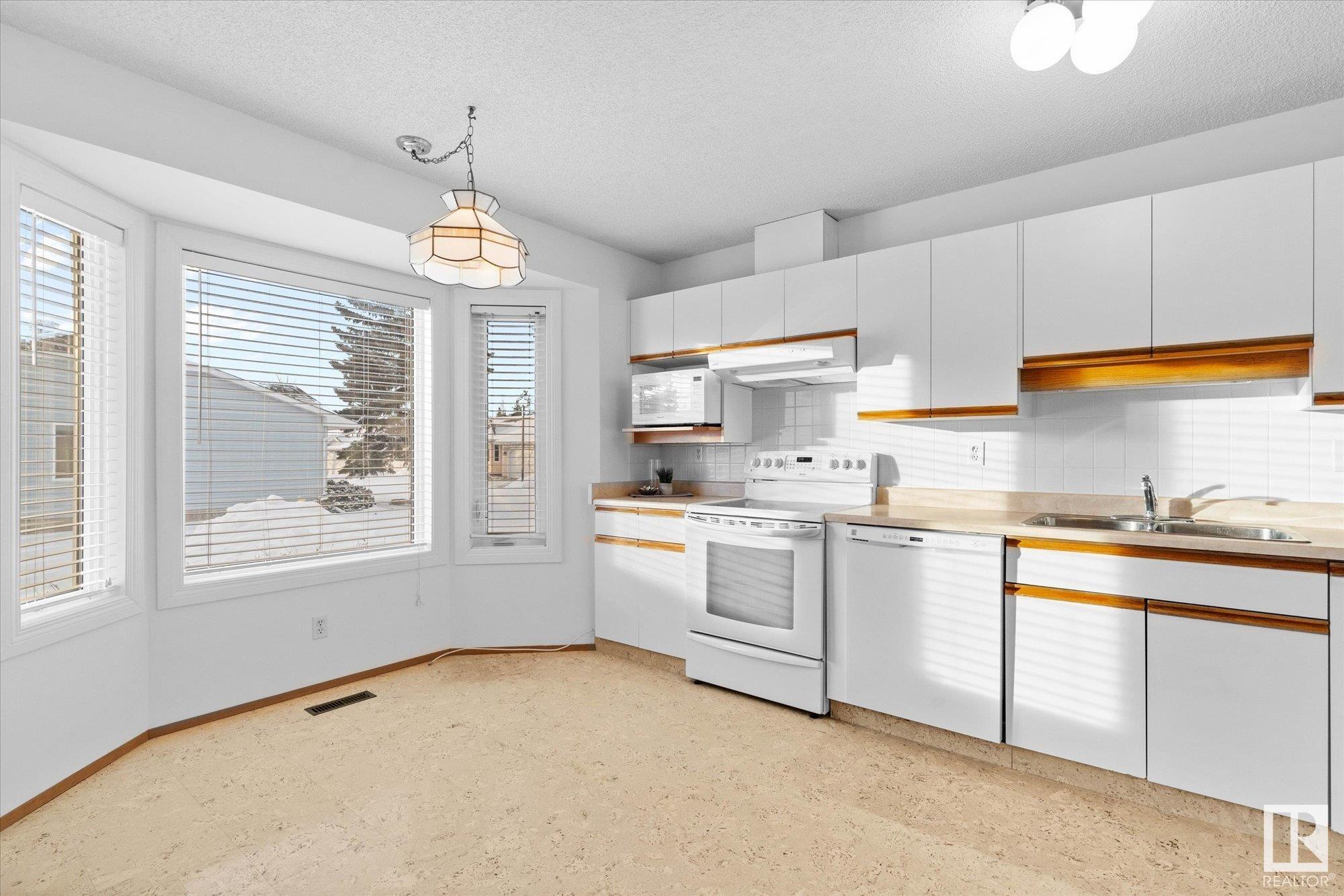      5941 189 ST NW , Edmonton,  ,T6M 2J2 ;  Listing Number: MLS E4418816