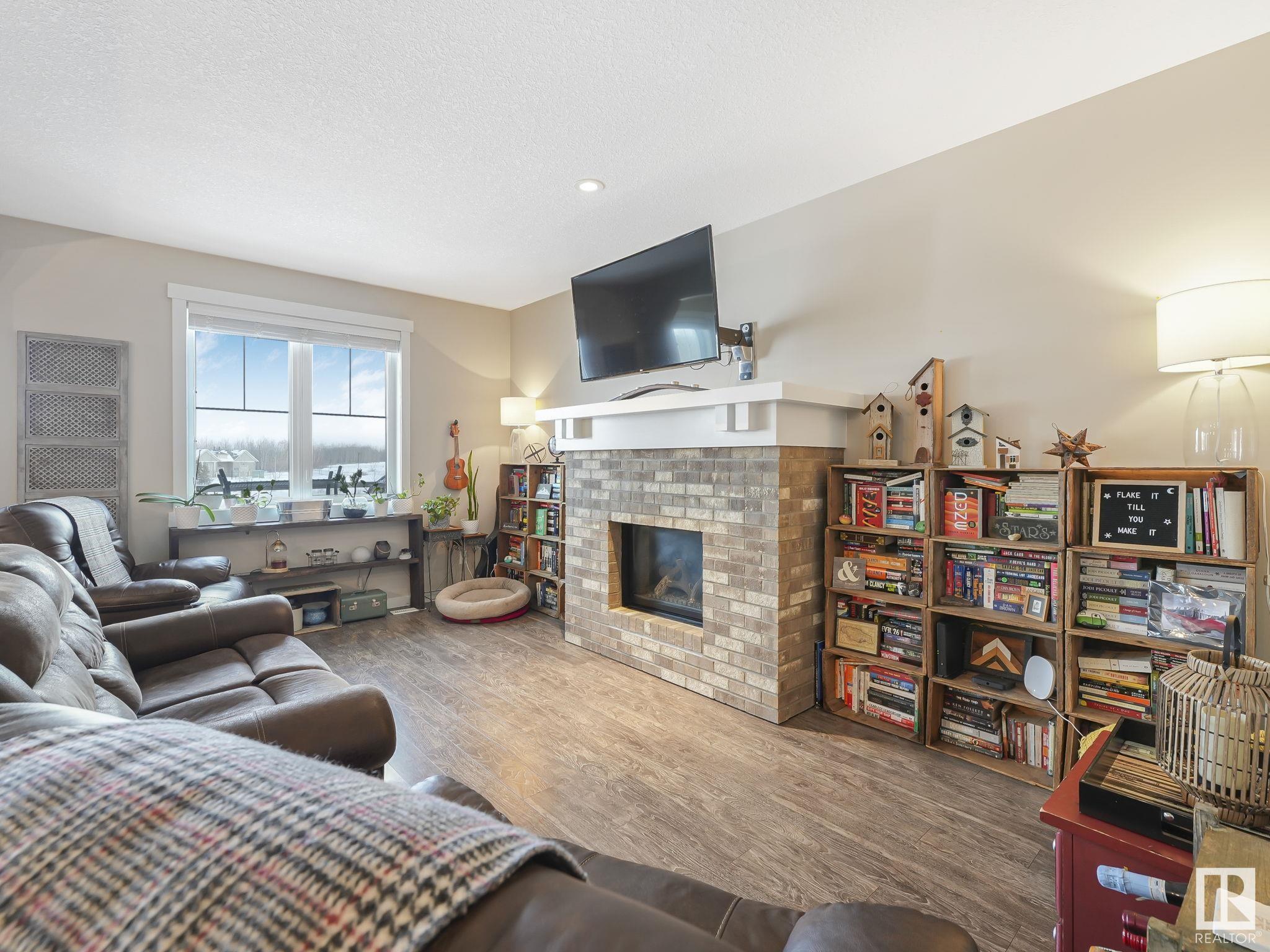      20612 131 AV NW , Edmonton,  ,T5S 0J3 ;  Listing Number: MLS E4418817