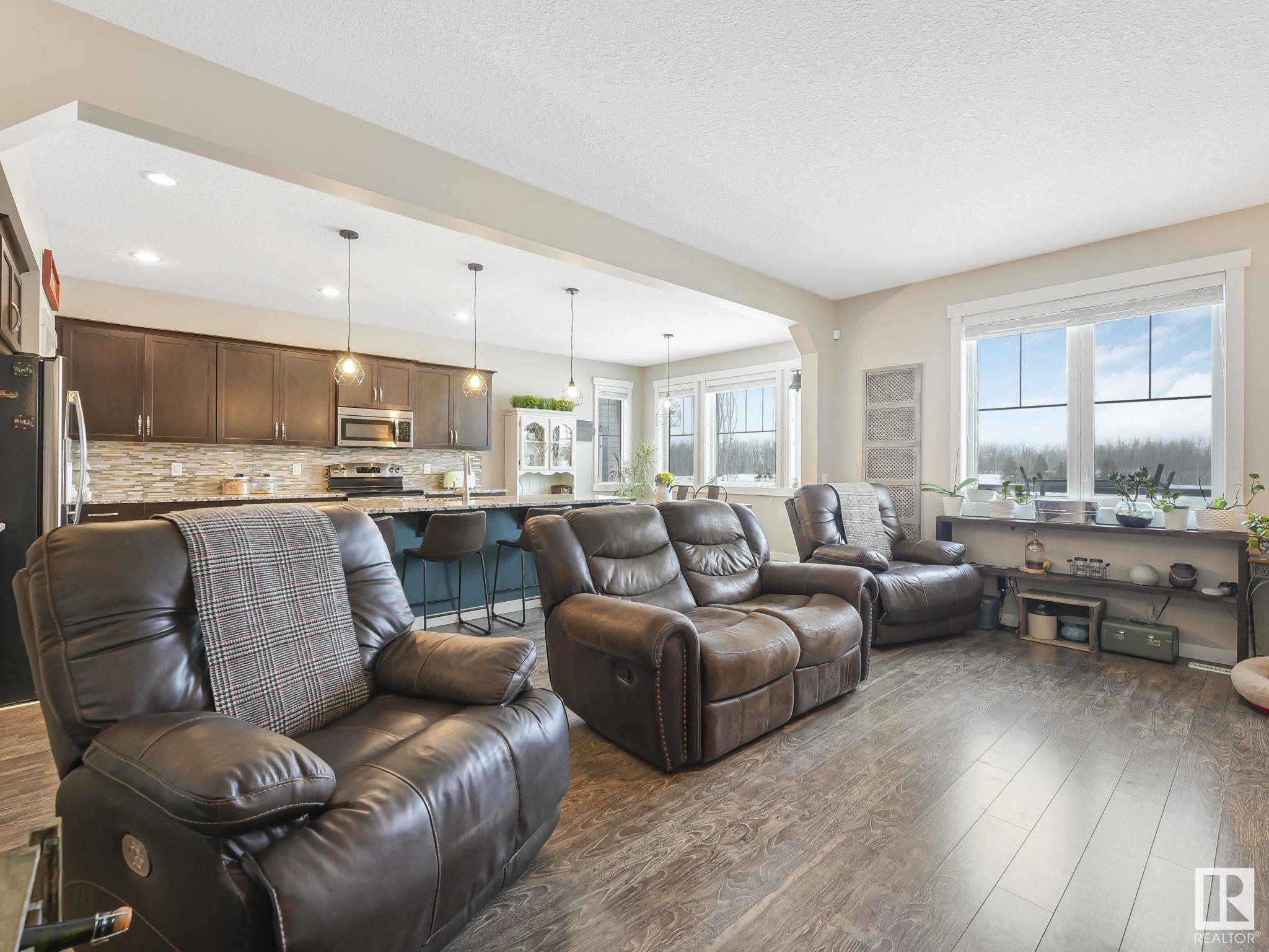      20612 131 AV NW , Edmonton,  ,T5S 0J3 ;  Listing Number: MLS E4418817