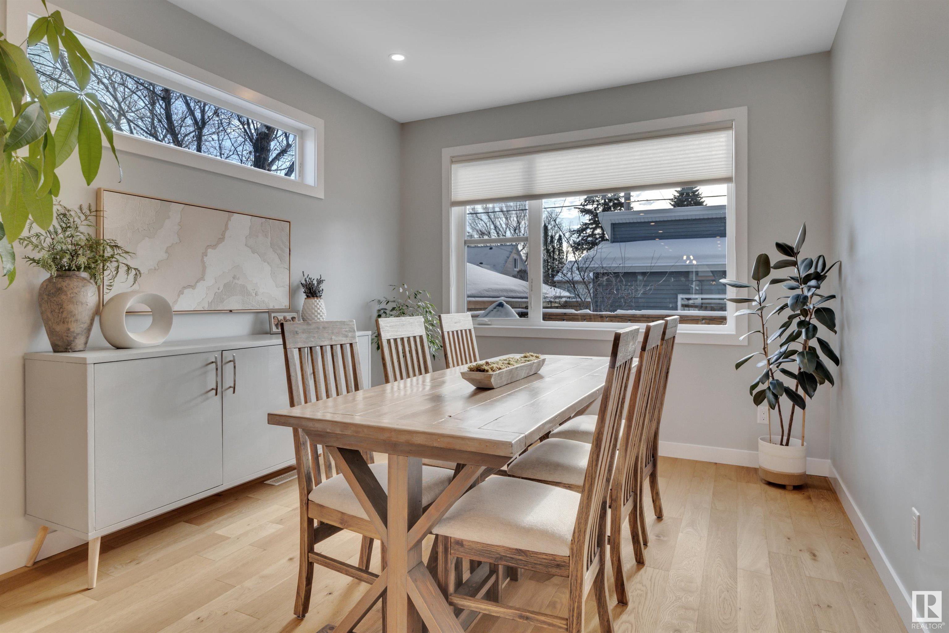      9511 70 AV NW , Edmonton,  ,T6E 0T9 ;  Listing Number: MLS E4418822