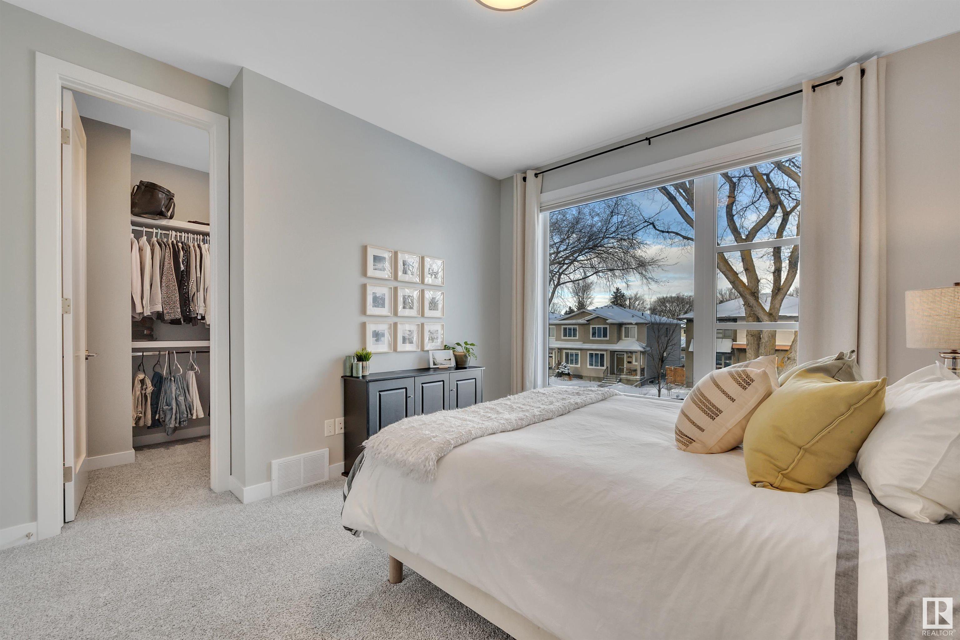      9511 70 AV NW , Edmonton,  ,T6E 0T9 ;  Listing Number: MLS E4418822