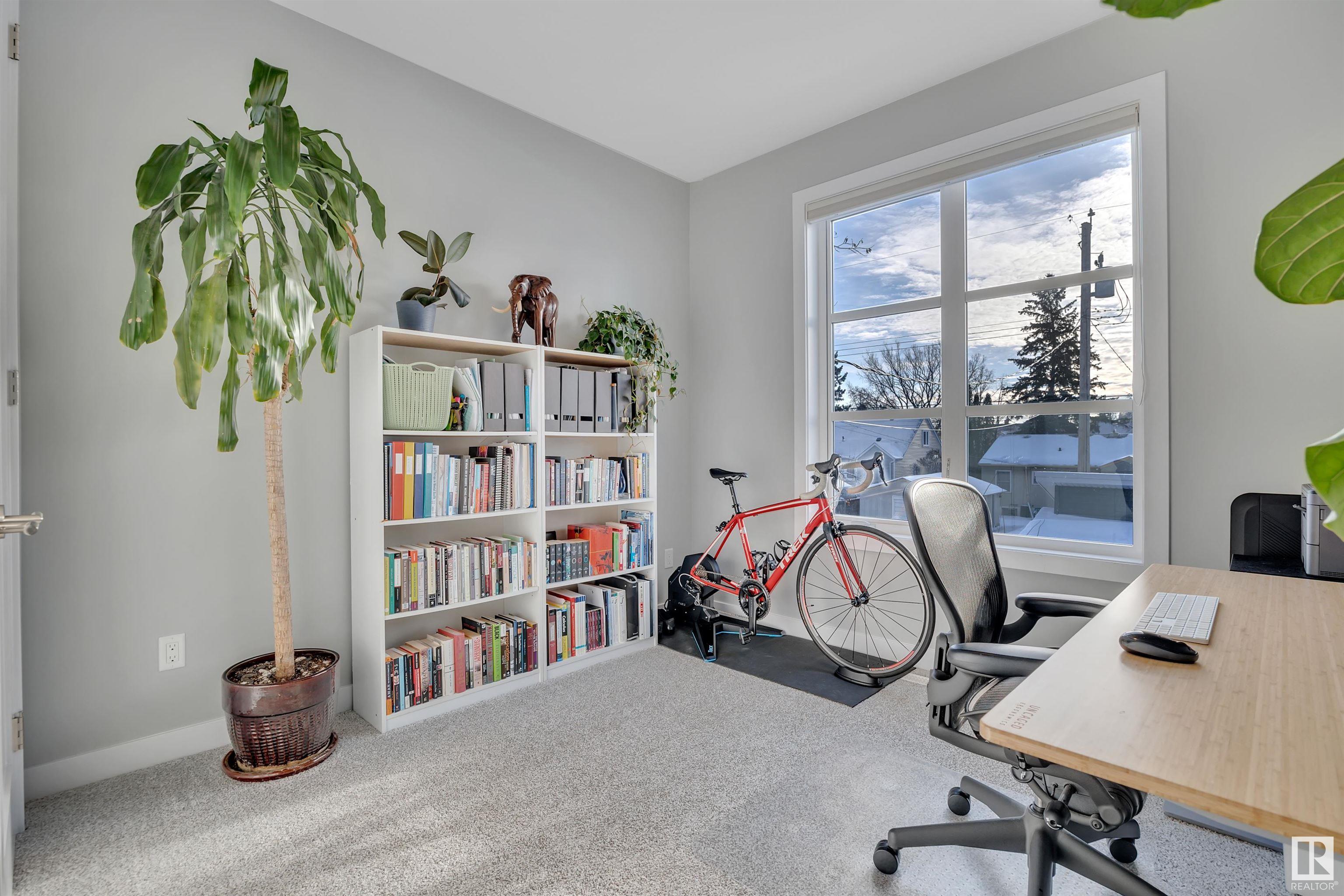      9511 70 AV NW , Edmonton,  ,T6E 0T9 ;  Listing Number: MLS E4418822