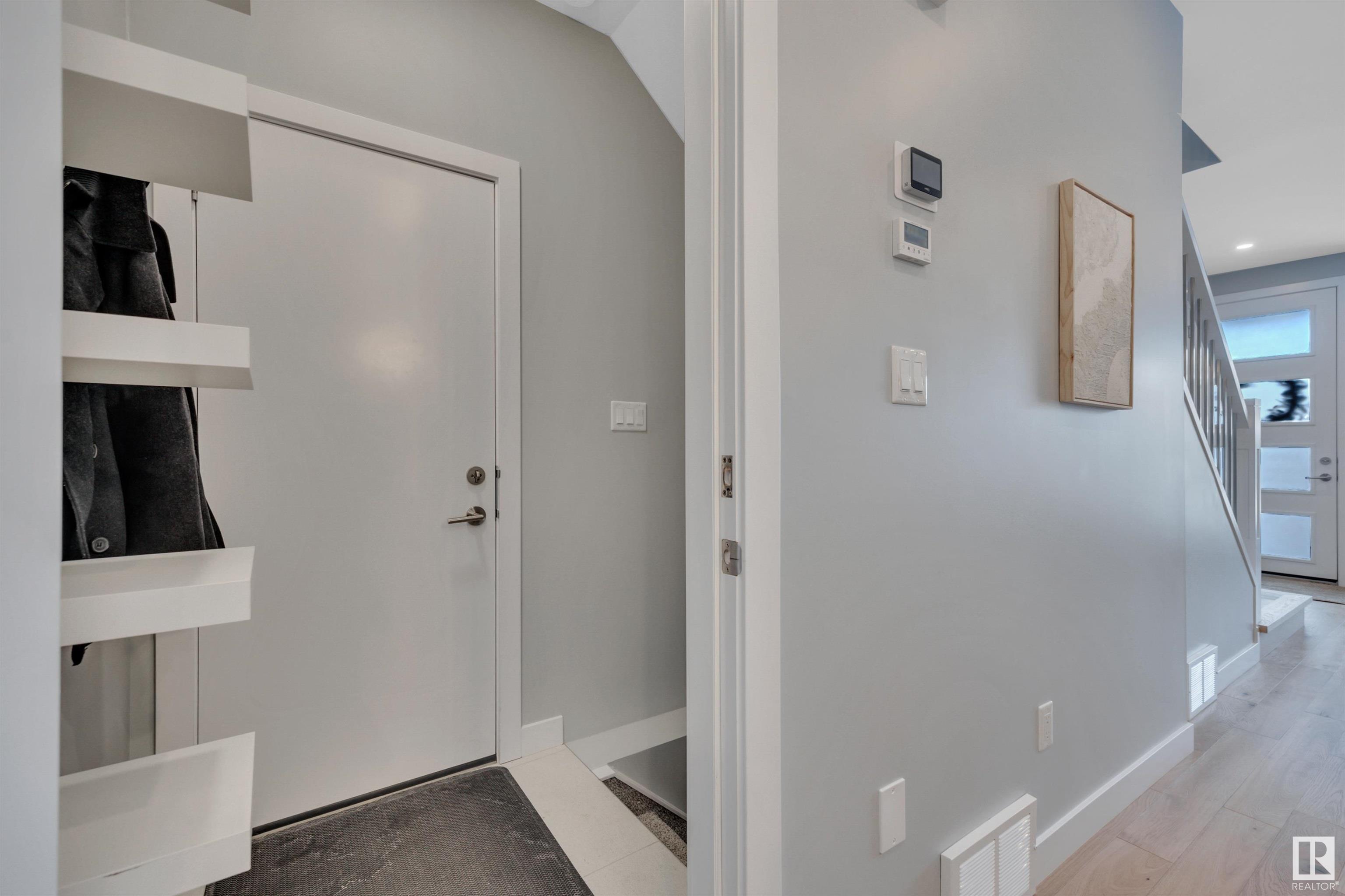      9511 70 AV NW , Edmonton,  ,T6E 0T9 ;  Listing Number: MLS E4418822