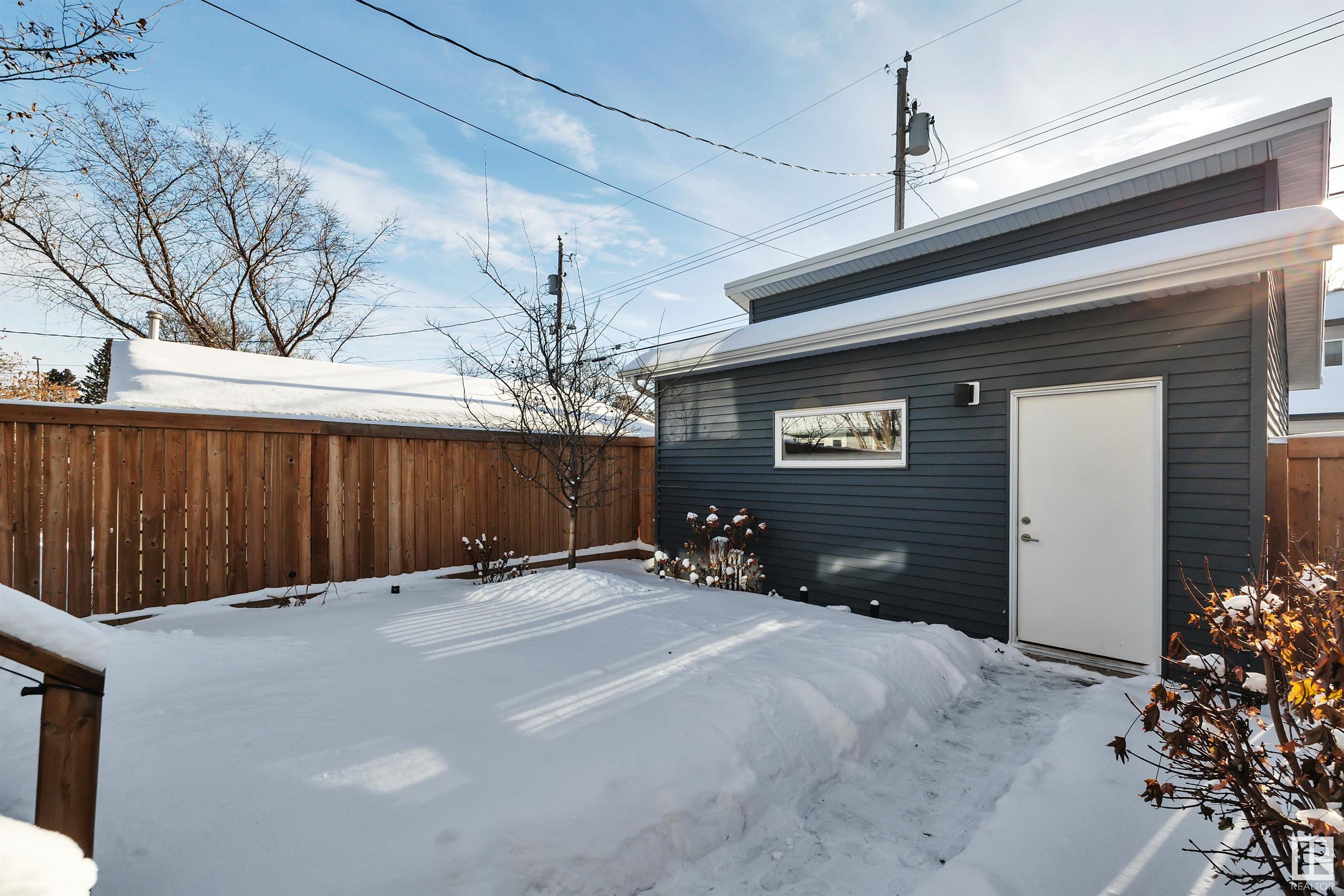     9511 70 AV NW , Edmonton,  ,T6E 0T9 ;  Listing Number: MLS E4418822
