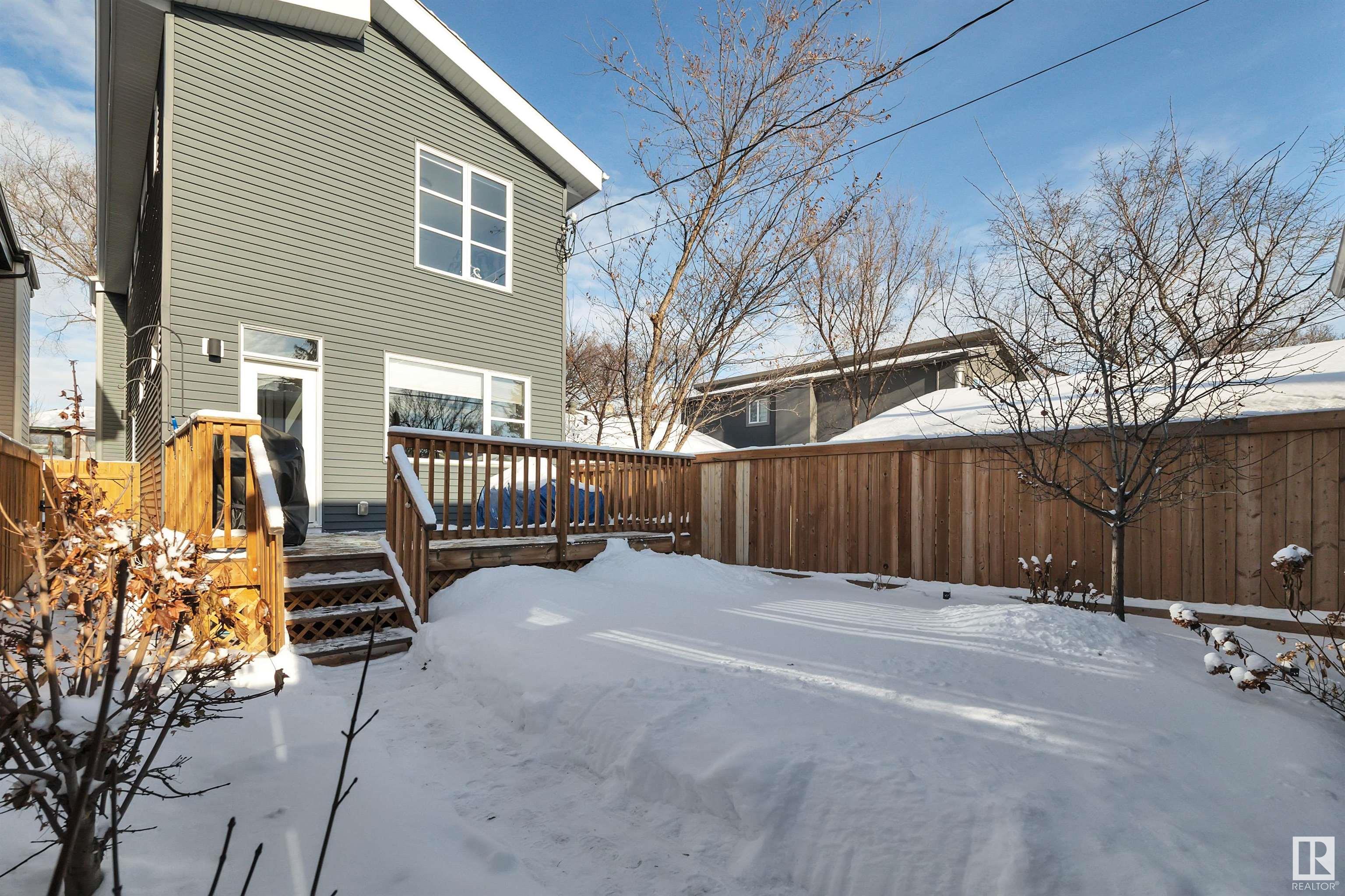      9511 70 AV NW , Edmonton,  ,T6E 0T9 ;  Listing Number: MLS E4418822