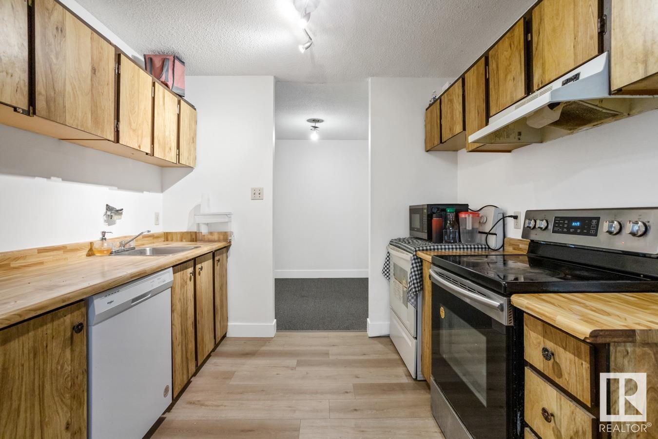      #210 237 Woodvale Rd W NW , Edmonton,  ,T6L 1E5 ;  Listing Number: MLS E4418831