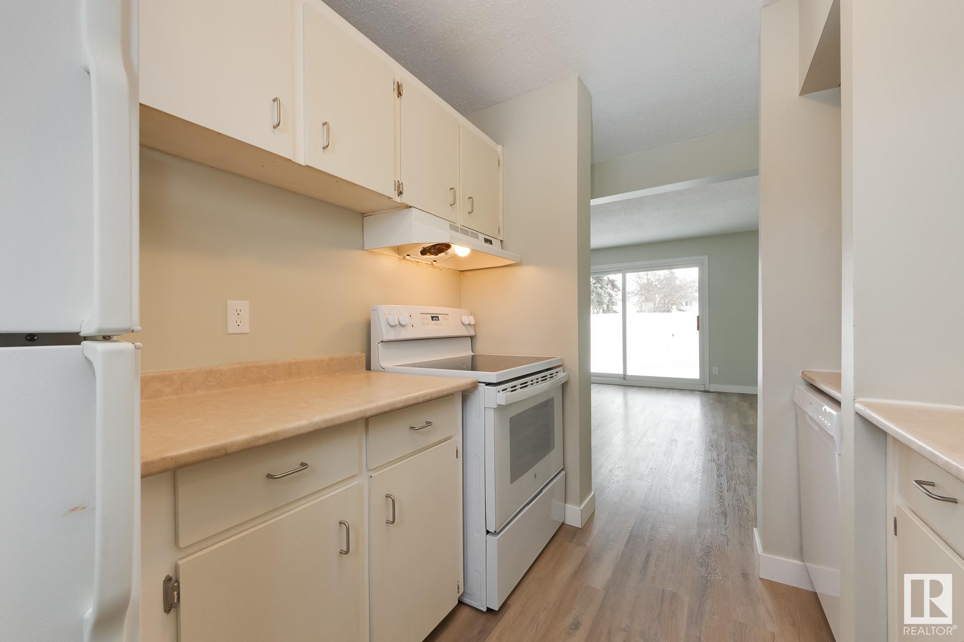      11456 139 AV NW , Edmonton,  ,T5X 3L4 ;  Listing Number: MLS E4418837