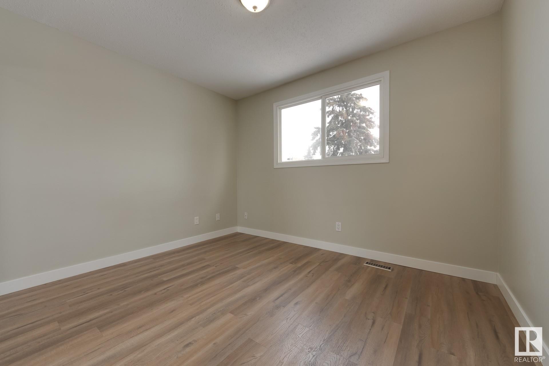      11456 139 AV NW , Edmonton,  ,T5X 3L4 ;  Listing Number: MLS E4418837