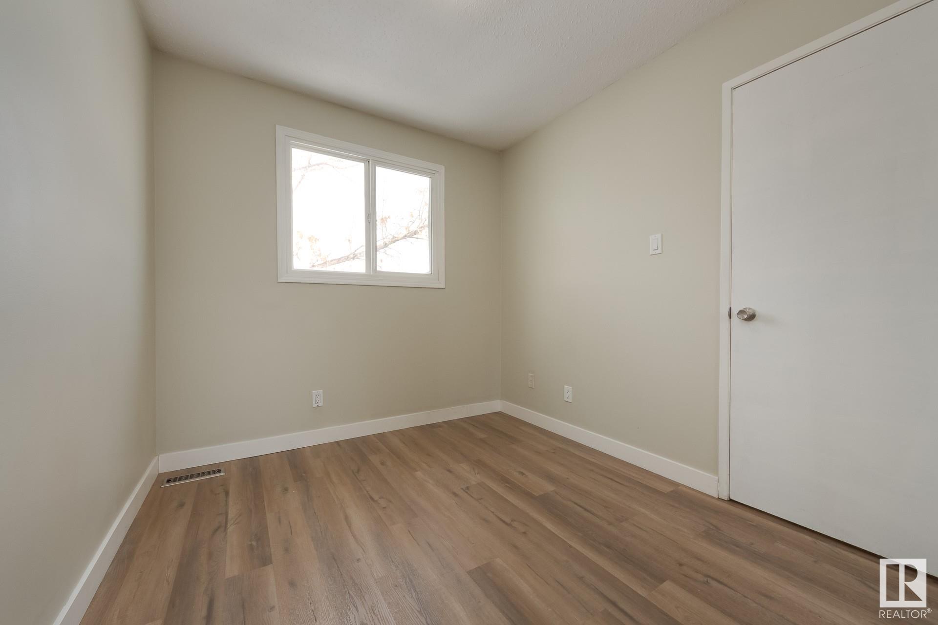      11456 139 AV NW , Edmonton,  ,T5X 3L4 ;  Listing Number: MLS E4418837