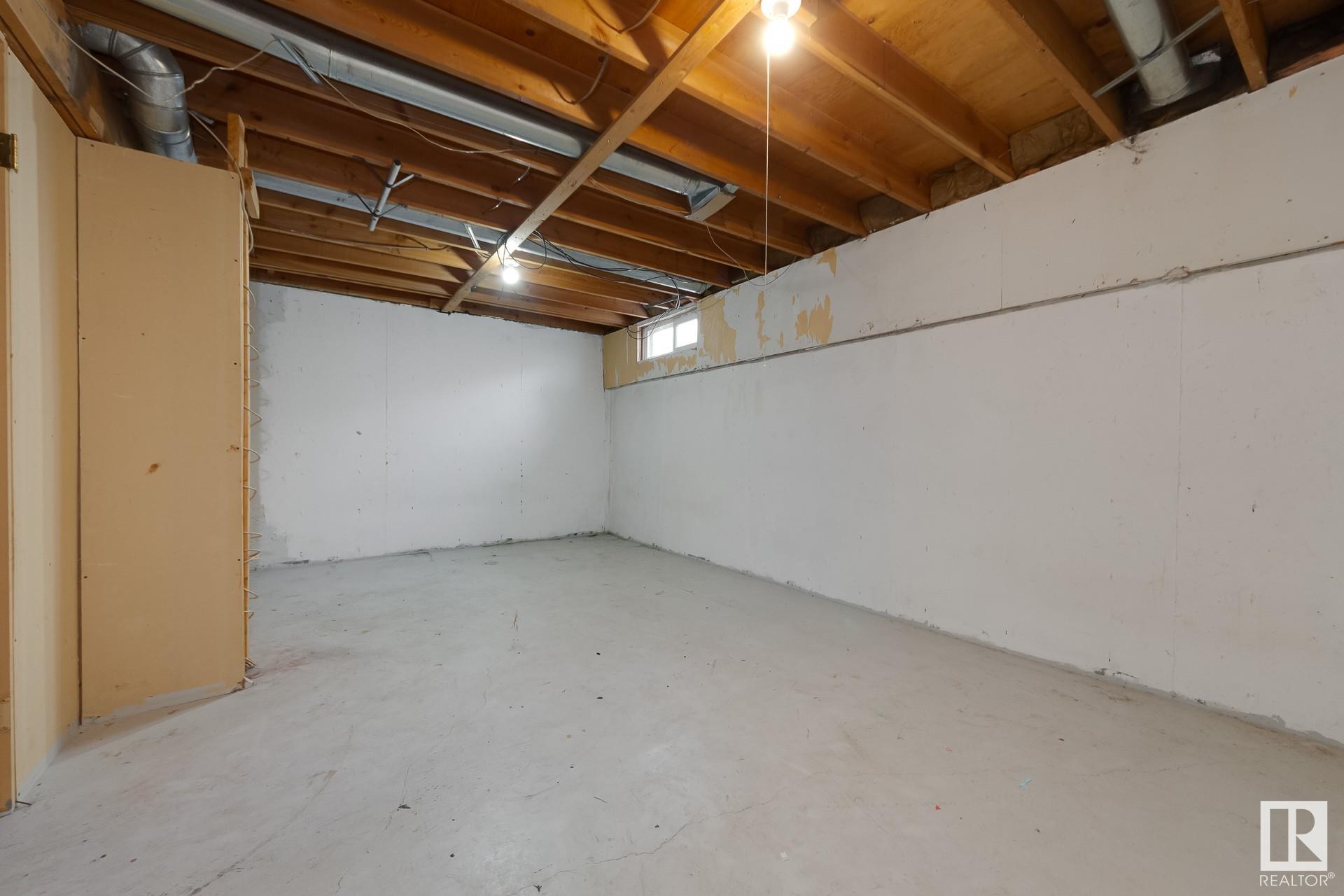      11456 139 AV NW , Edmonton,  ,T5X 3L4 ;  Listing Number: MLS E4418837