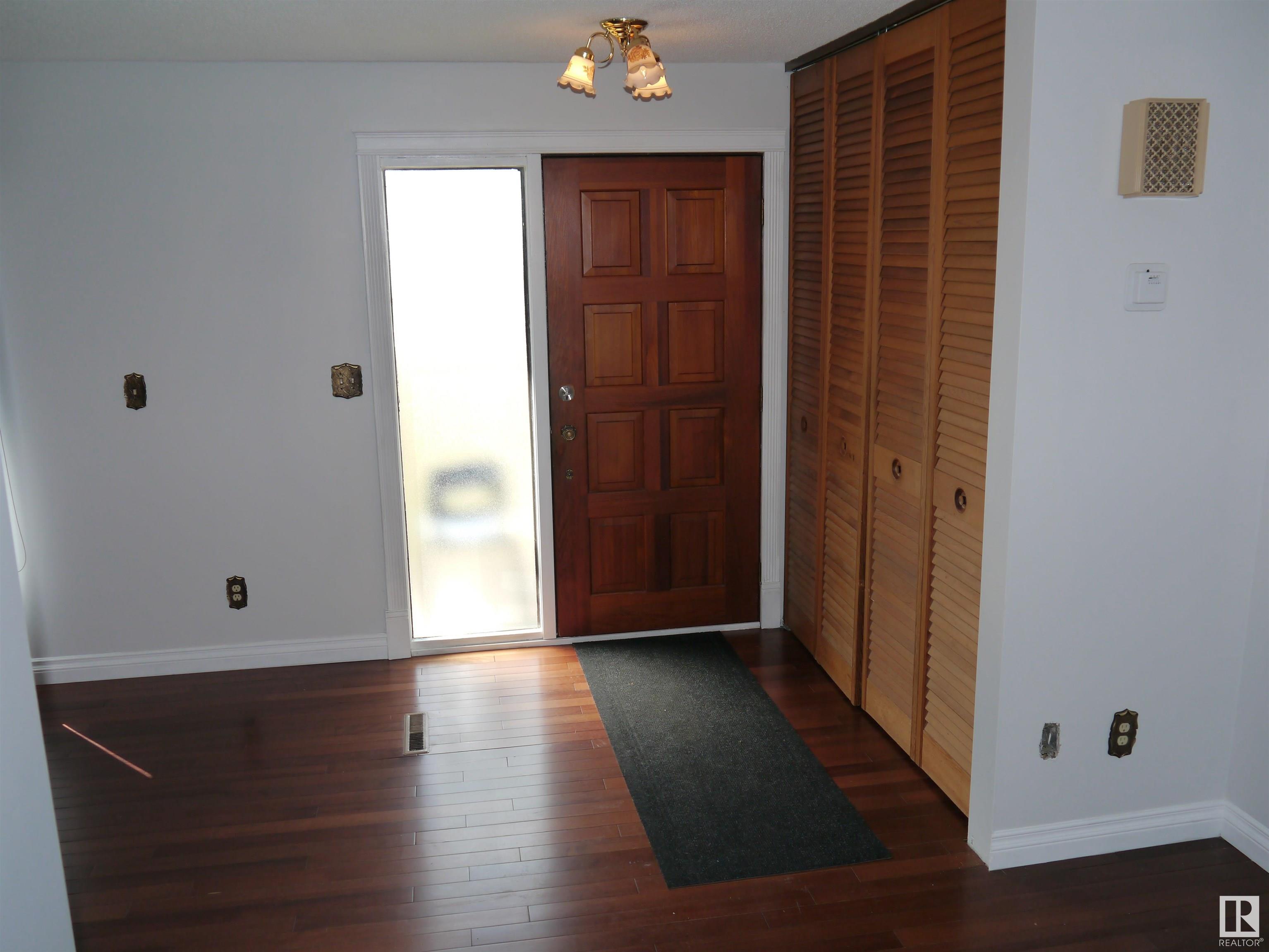      4907 &amp; 4911 47th AV , Stony Plain,  ,T7Z 1L7 ;  Listing Number: MLS E4418841