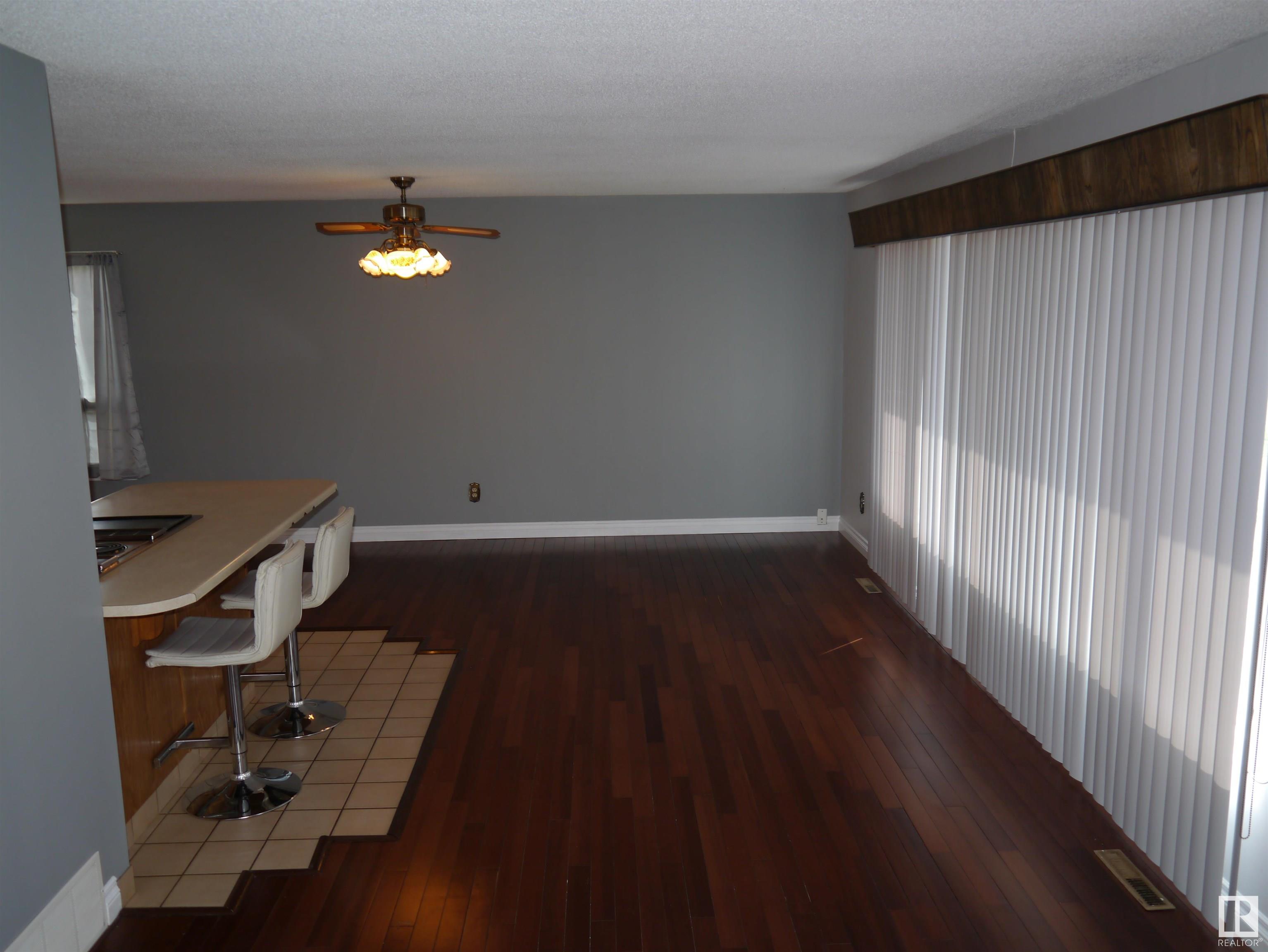      4907 &amp; 4911 47th AV , Stony Plain,  ,T7Z 1L7 ;  Listing Number: MLS E4418841