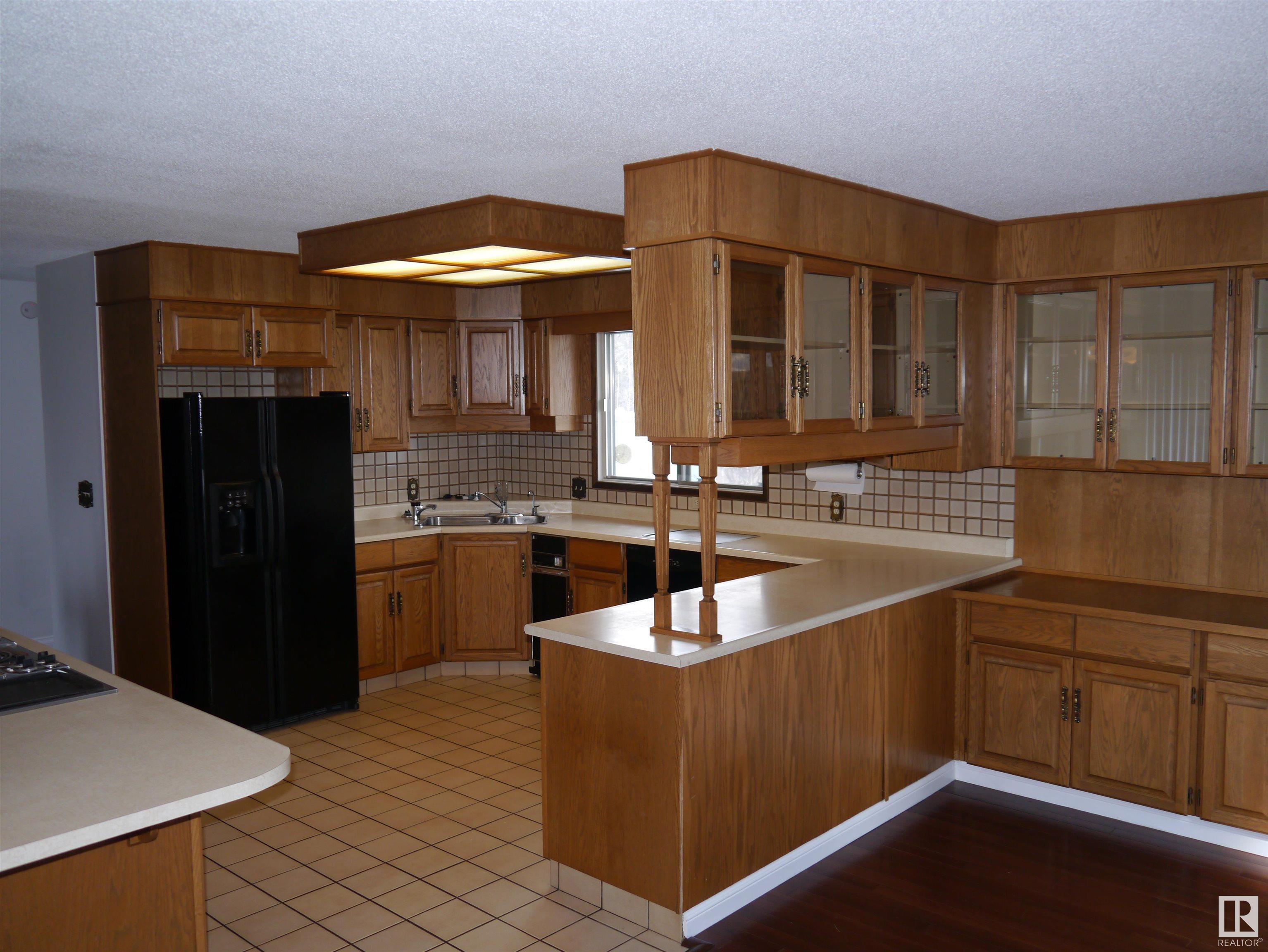      4907 &amp; 4911 47th AV , Stony Plain,  ,T7Z 1L7 ;  Listing Number: MLS E4418841