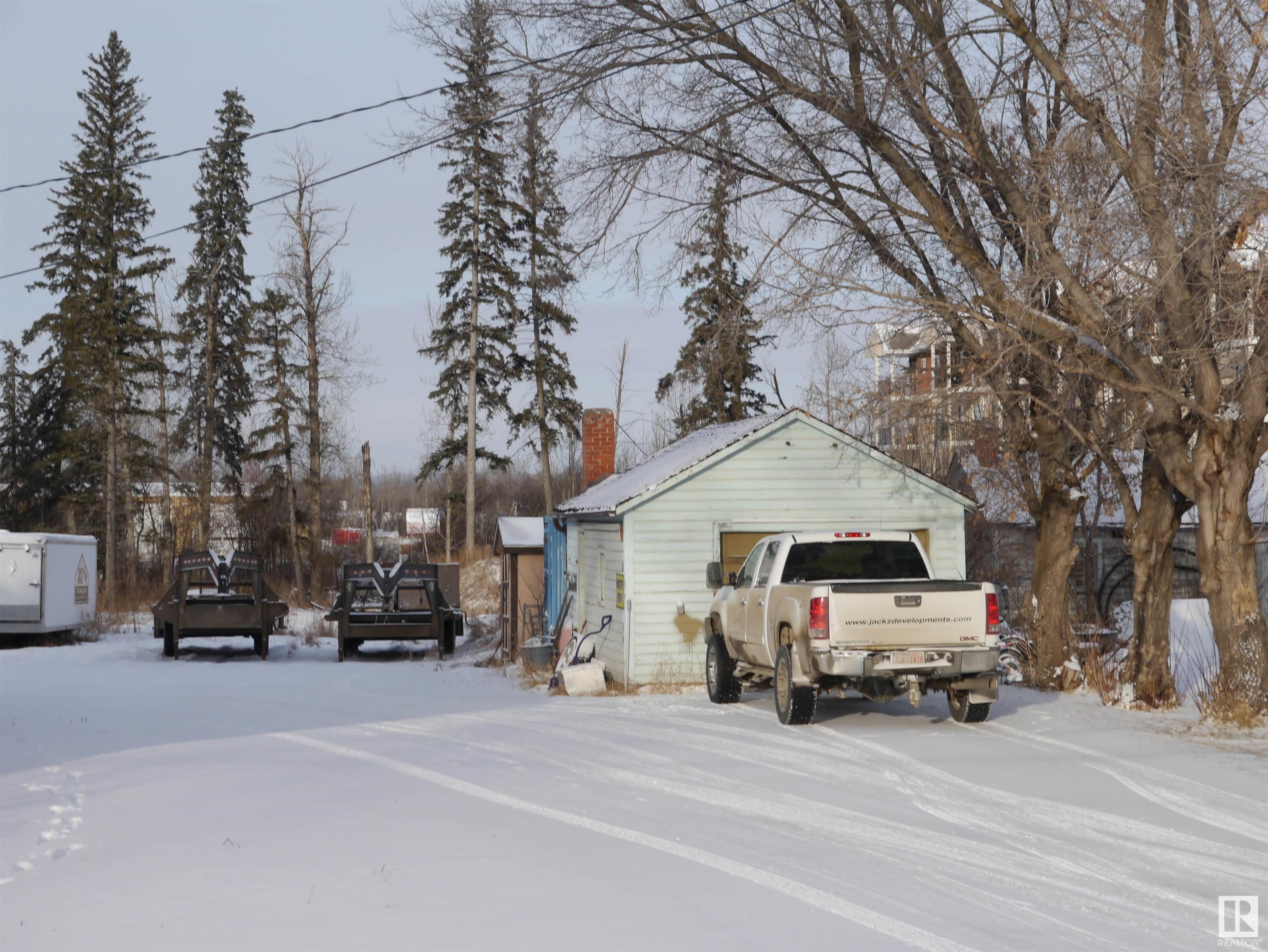      4907 &amp; 4911 47th AV , Stony Plain,  ,T7Z 1L7 ;  Listing Number: MLS E4418841