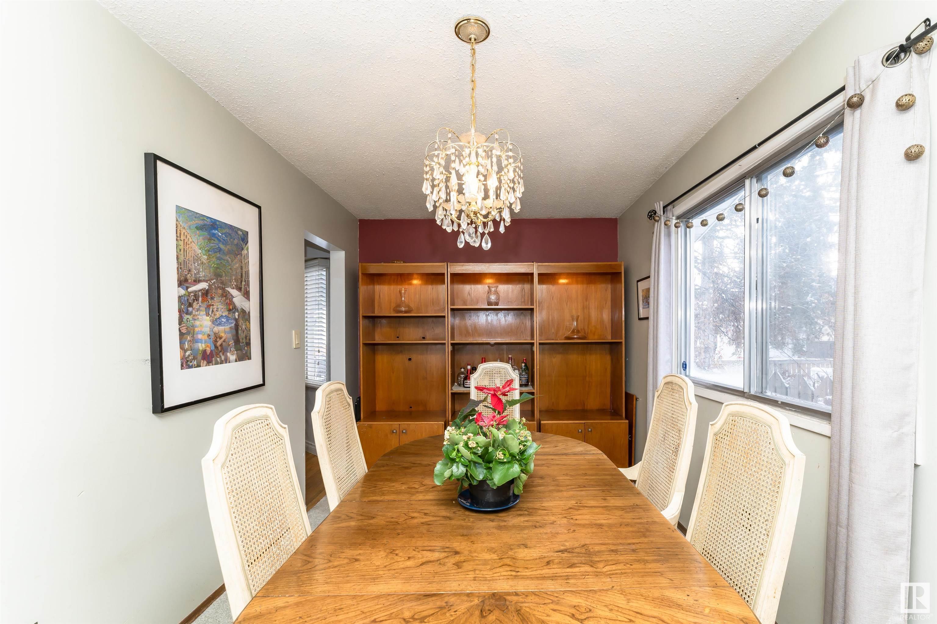      3110 115 ST NW , Edmonton,  ,T6J 3H8 ;  Listing Number: MLS E4418843