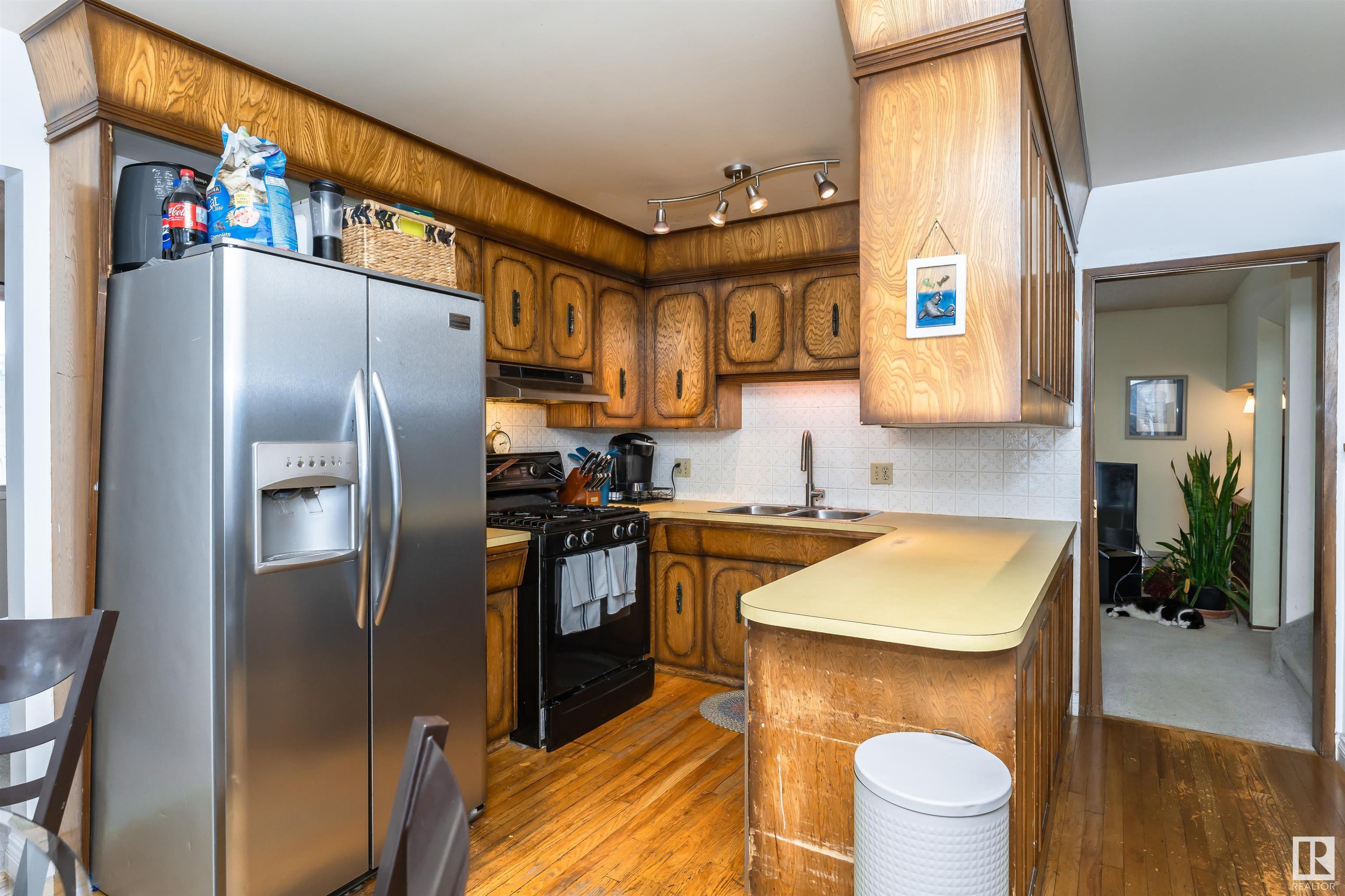      3110 115 ST NW , Edmonton,  ,T6J 3H8 ;  Listing Number: MLS E4418843
