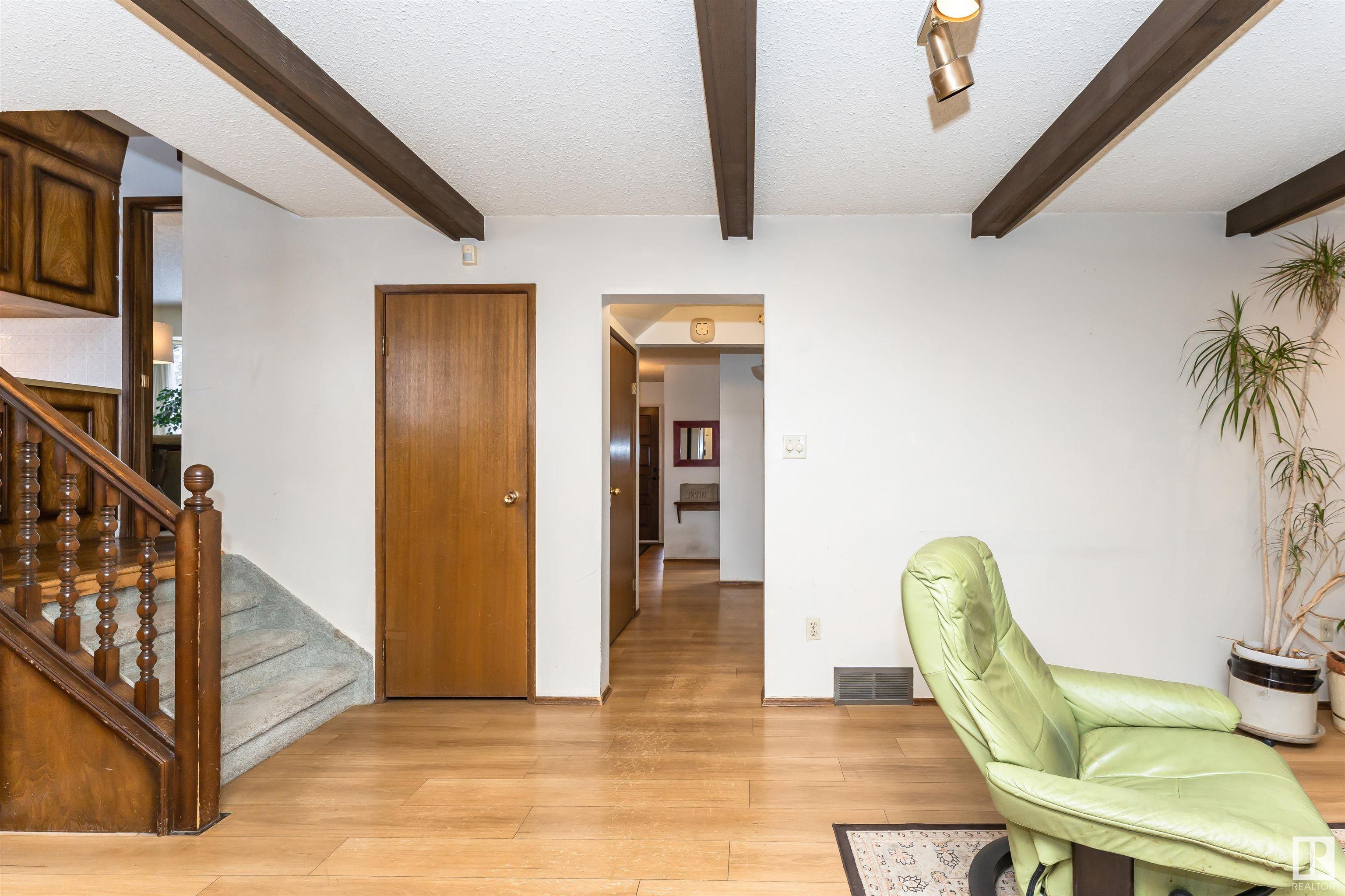     3110 115 ST NW , Edmonton,  ,T6J 3H8 ;  Listing Number: MLS E4418843