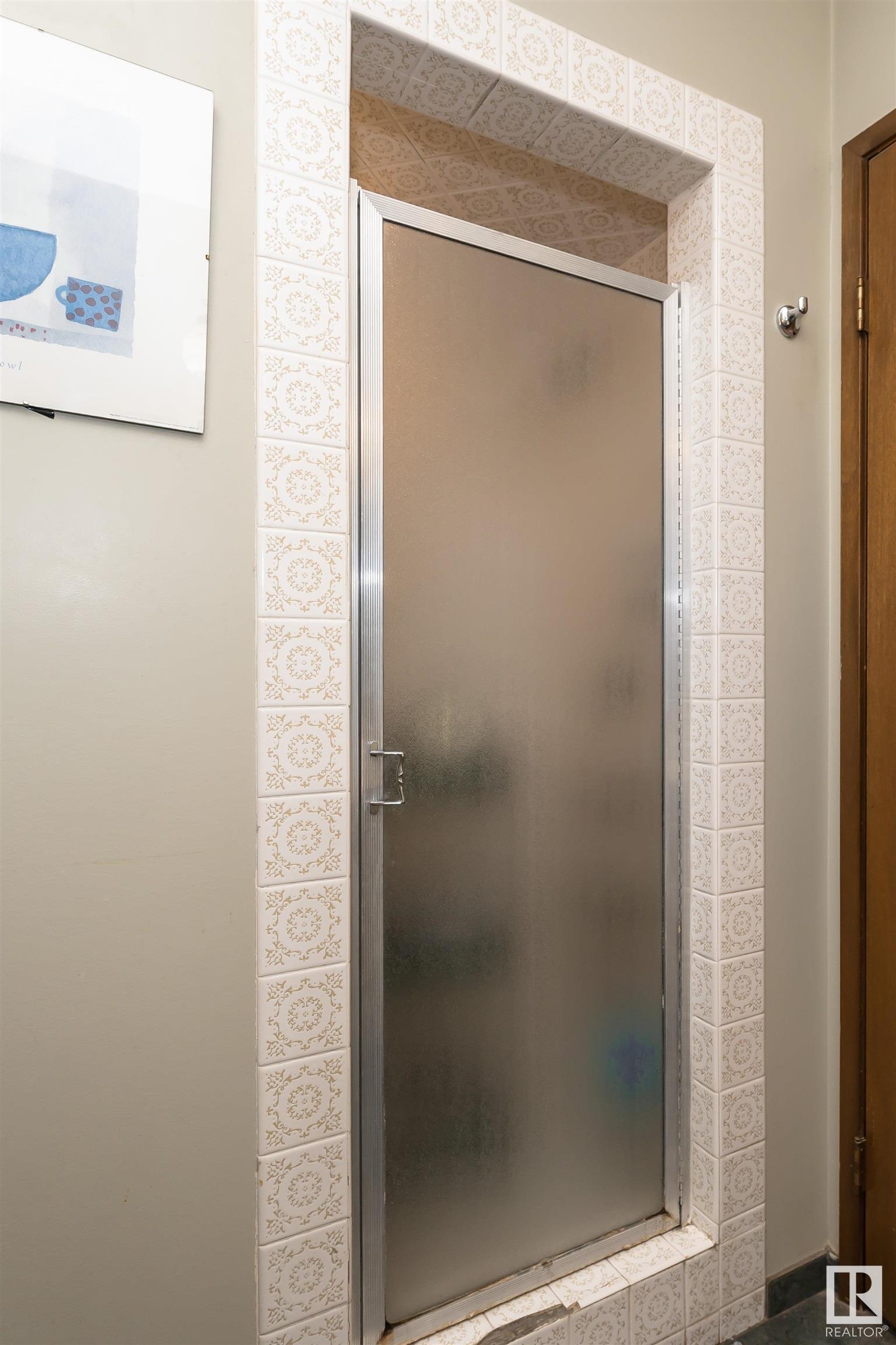      3110 115 ST NW , Edmonton,  ,T6J 3H8 ;  Listing Number: MLS E4418843