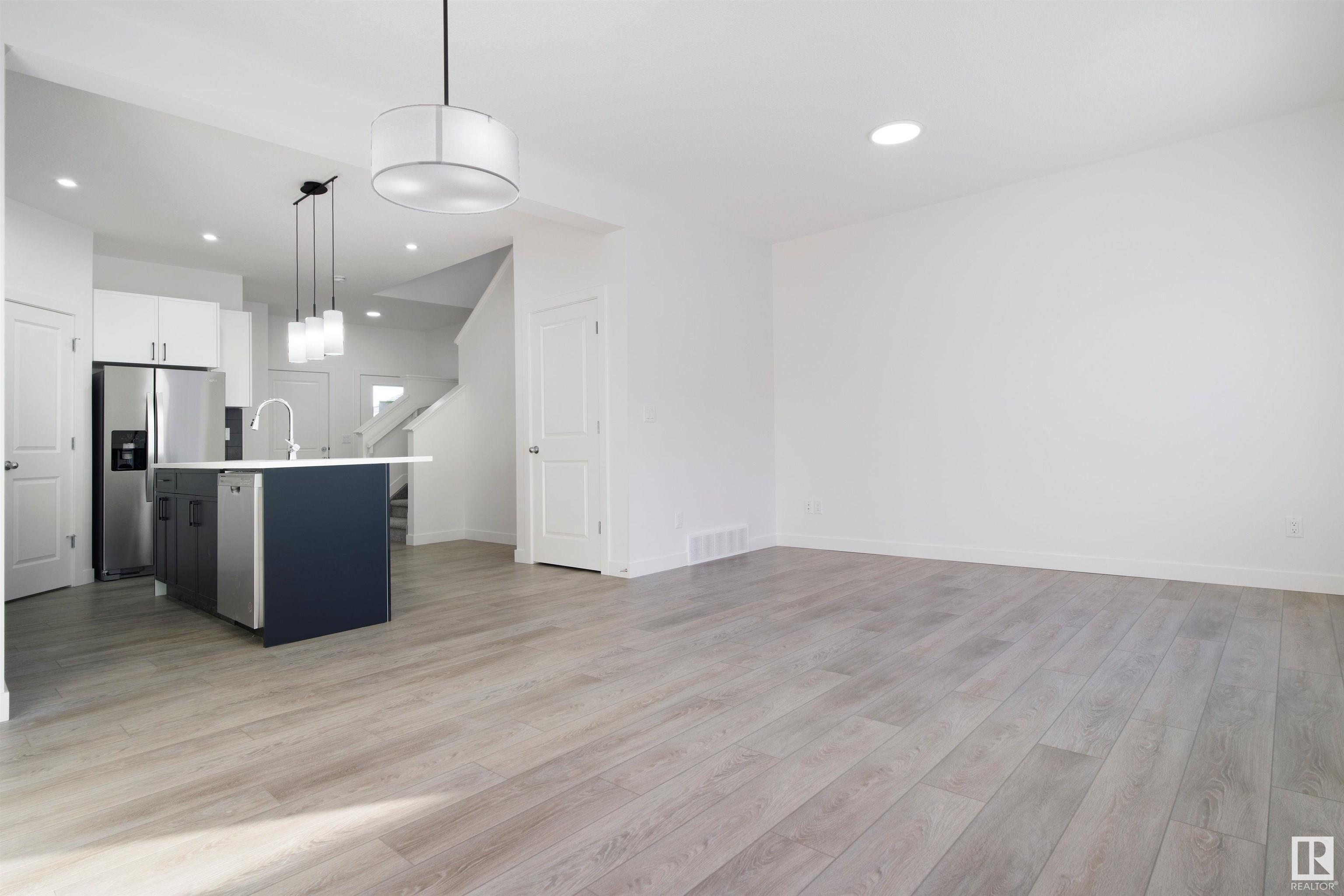     410 28 ST SW , Edmonton,  ,T6X 3E8 ;  Listing Number: MLS E4418844