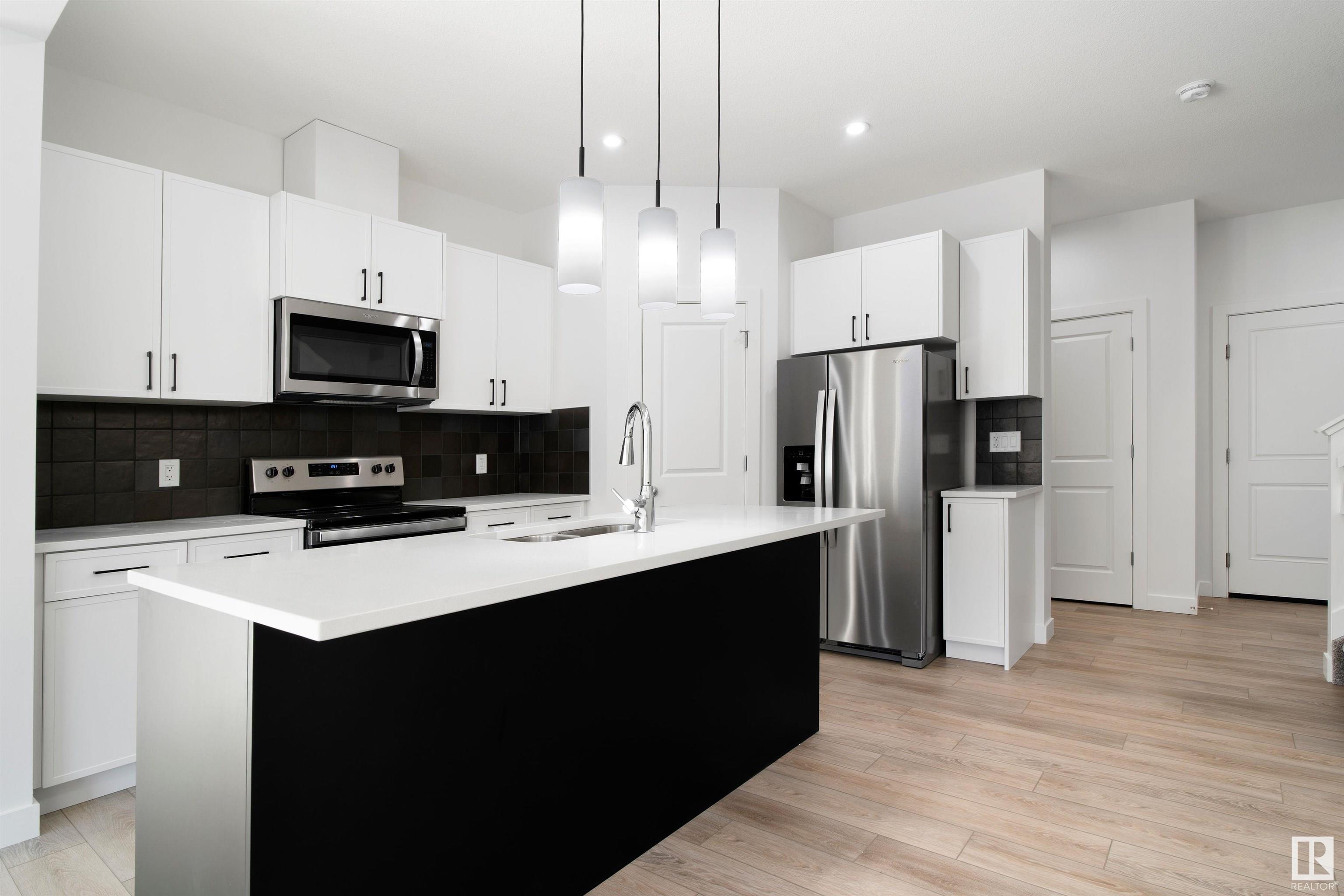      410 28 ST SW , Edmonton,  ,T6X 3E8 ;  Listing Number: MLS E4418844