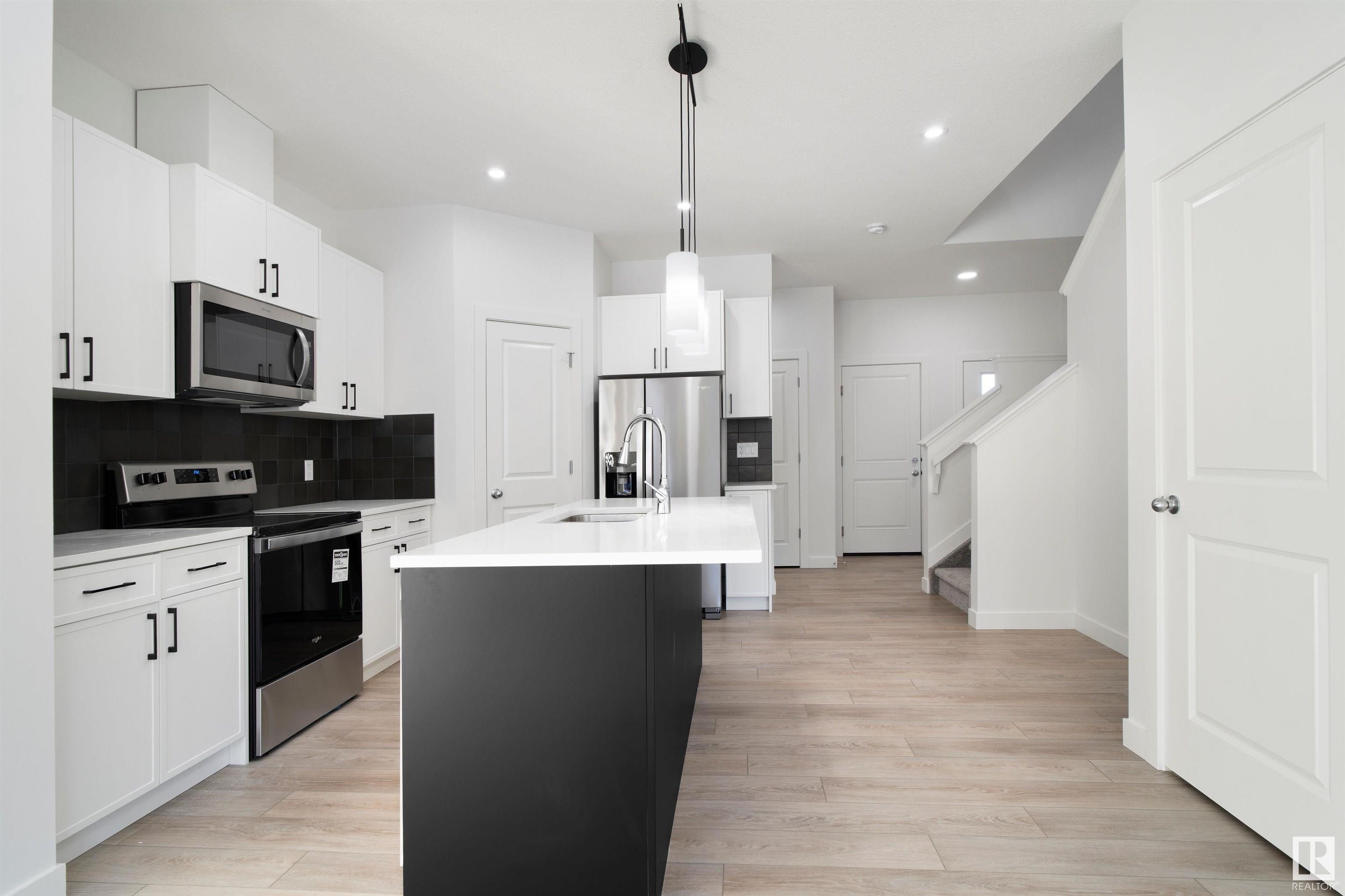      410 28 ST SW , Edmonton,  ,T6X 3E8 ;  Listing Number: MLS E4418844