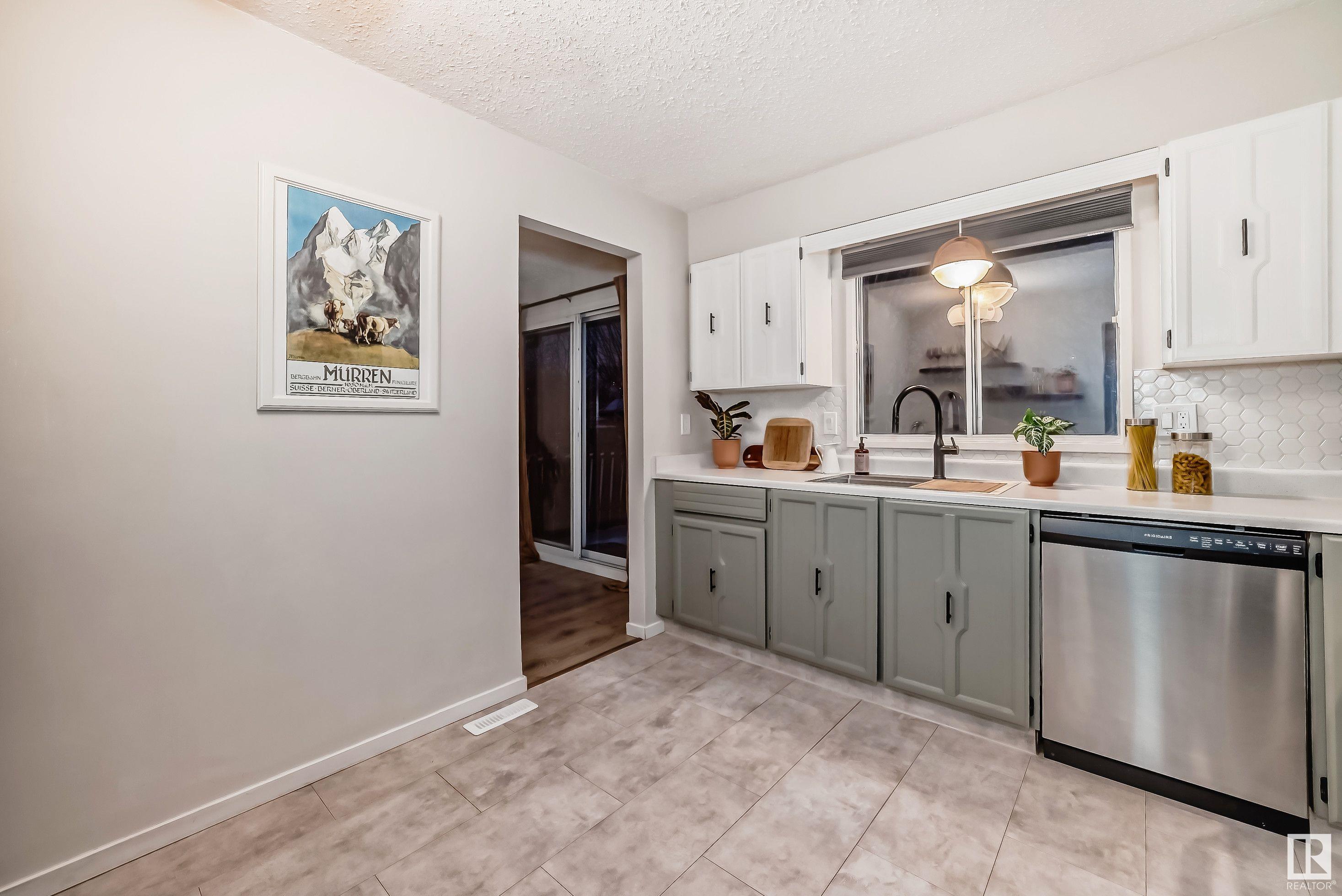      8203 186 ST NW NW , Edmonton,  ,T5T 1H2 ;  Listing Number: MLS E4418846