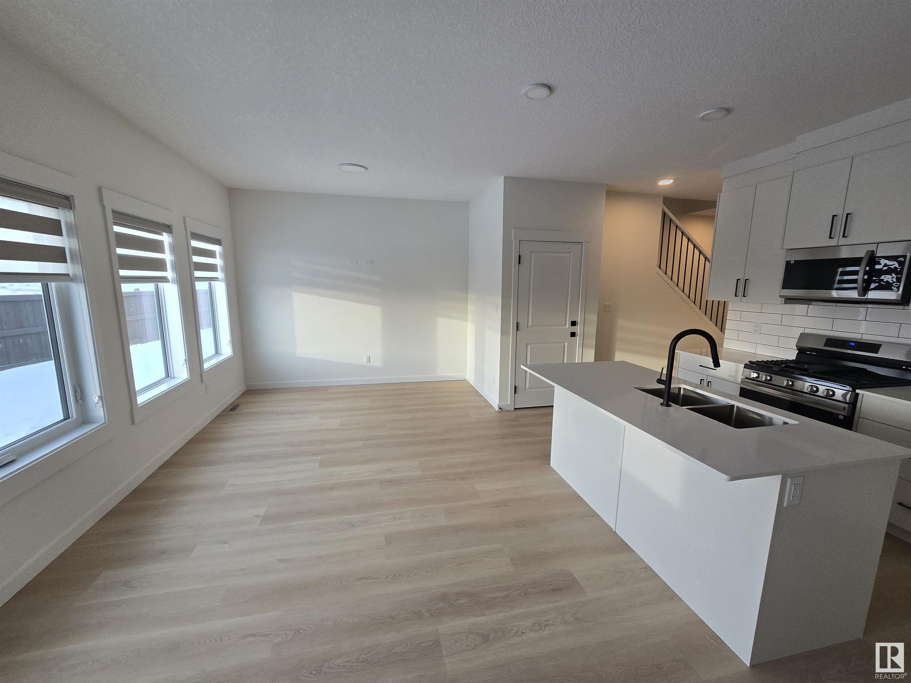      727 Payipwat CM SW SW , Edmonton,  ,T6W 5K8 ;  Listing Number: MLS E4418847
