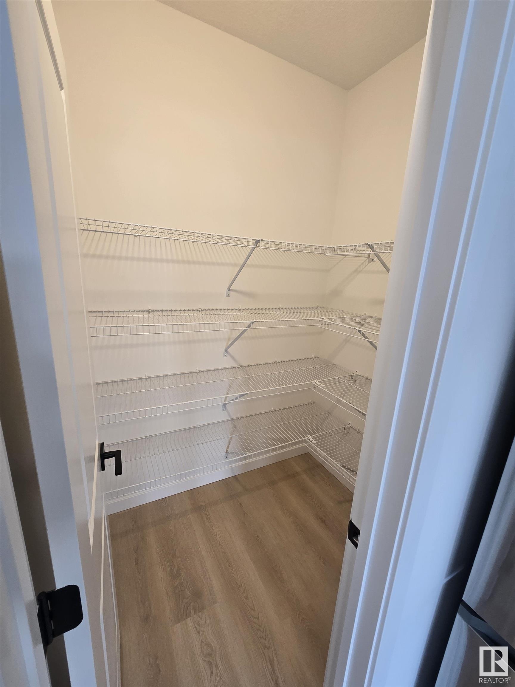      727 Payipwat CM SW SW , Edmonton,  ,T6W 5K8 ;  Listing Number: MLS E4418847