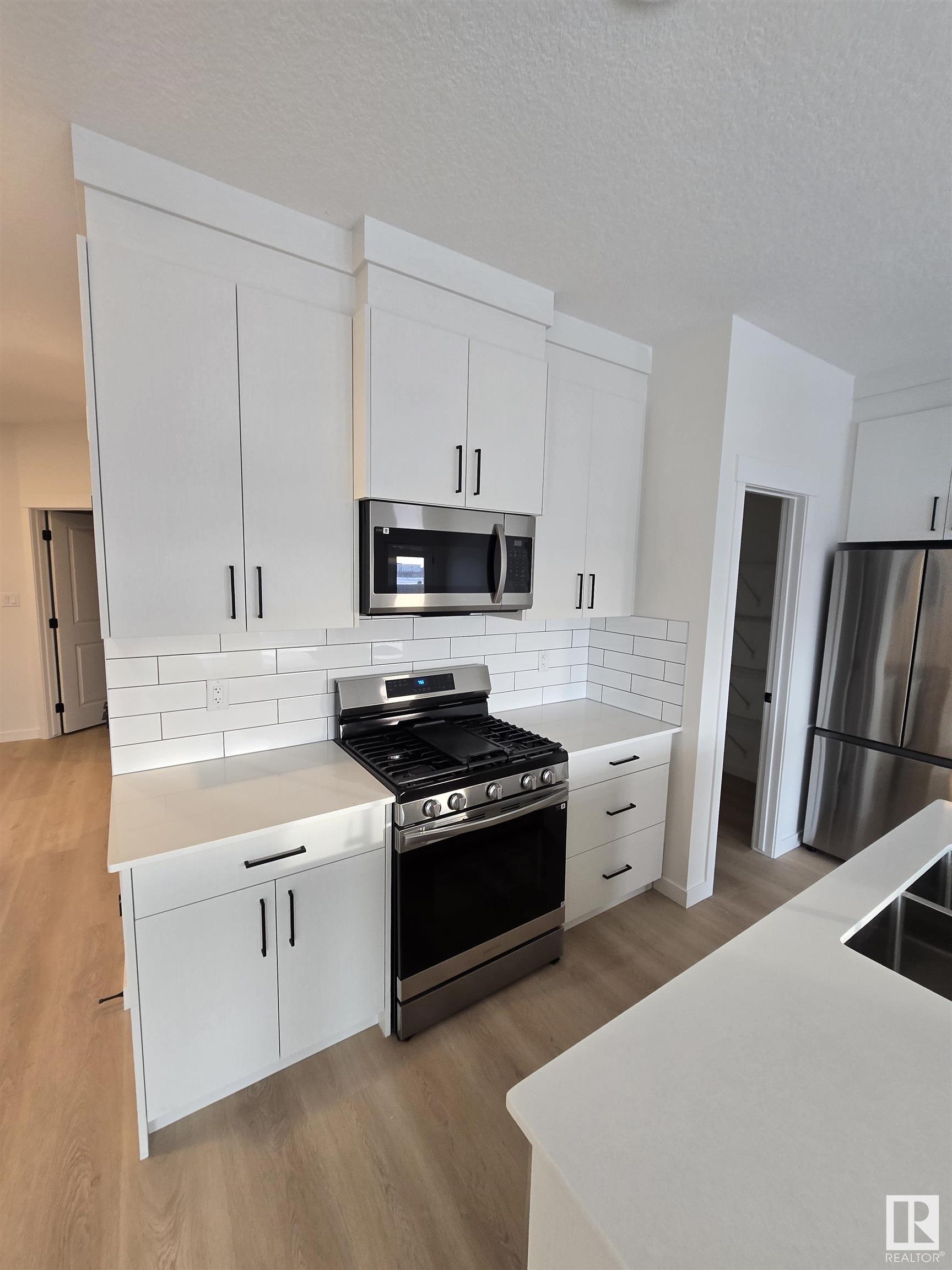      727 Payipwat CM SW SW , Edmonton,  ,T6W 5K8 ;  Listing Number: MLS E4418847