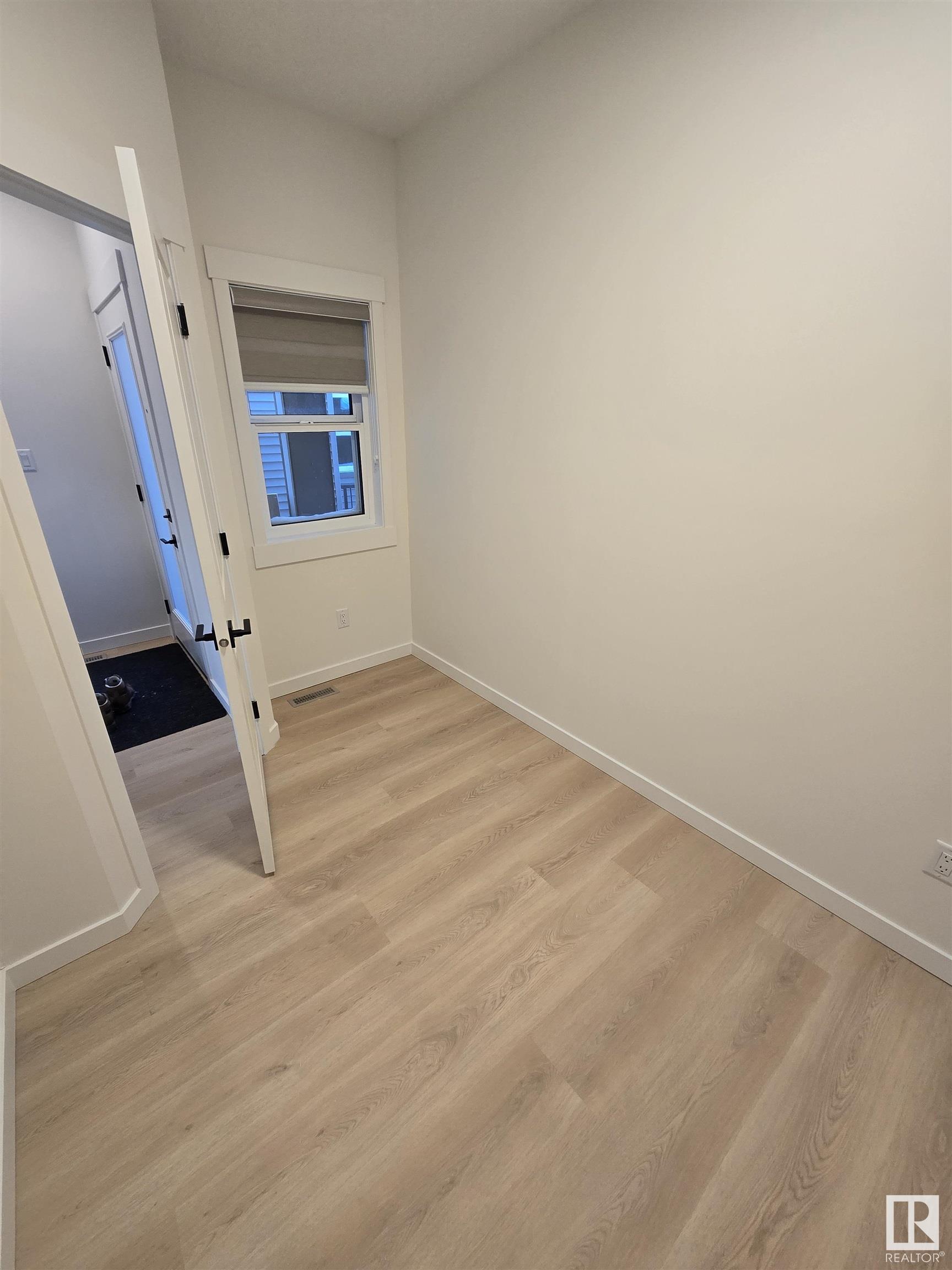     727 Payipwat CM SW SW , Edmonton,  ,T6W 5K8 ;  Listing Number: MLS E4418847