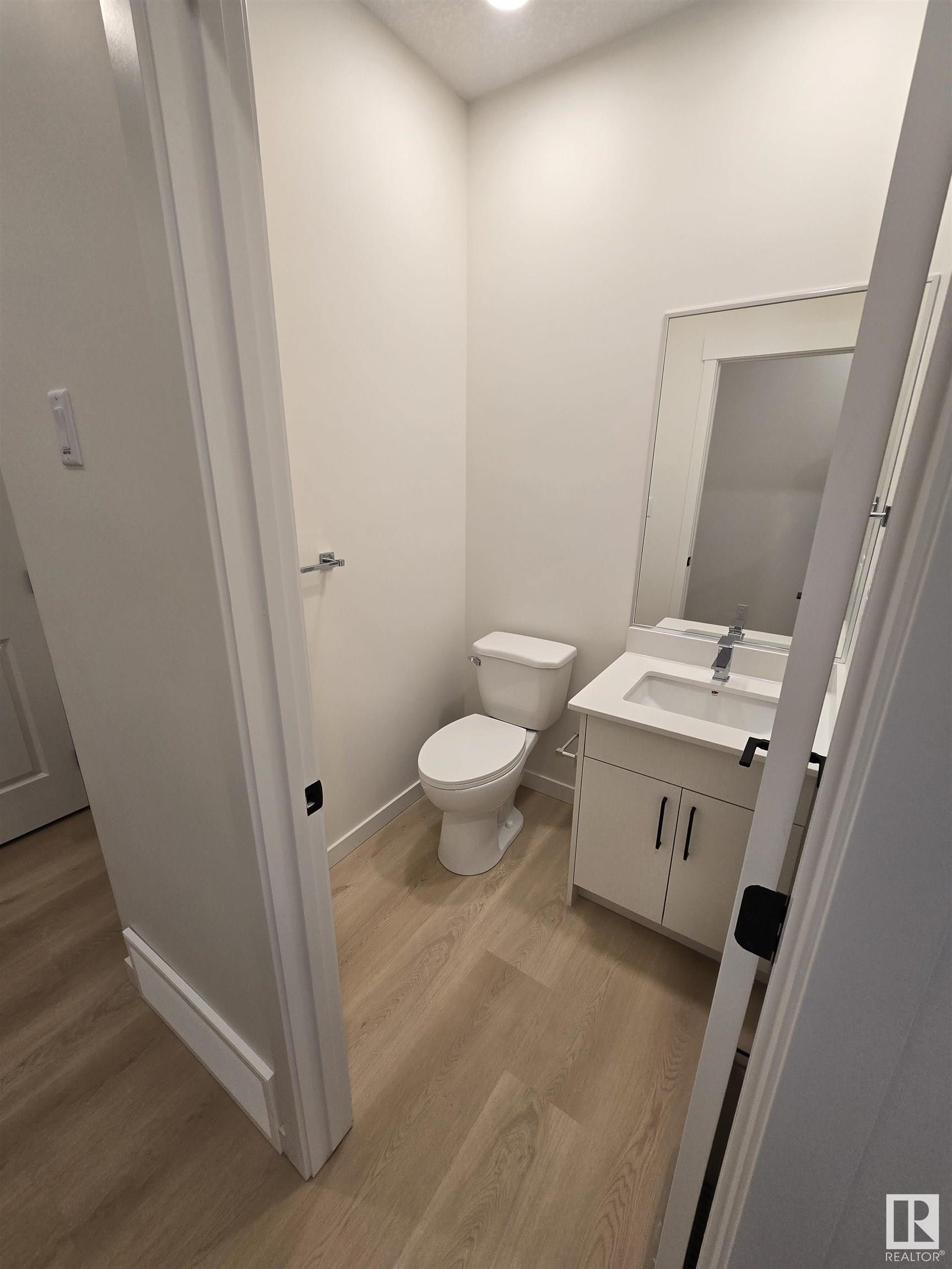      727 Payipwat CM SW SW , Edmonton,  ,T6W 5K8 ;  Listing Number: MLS E4418847