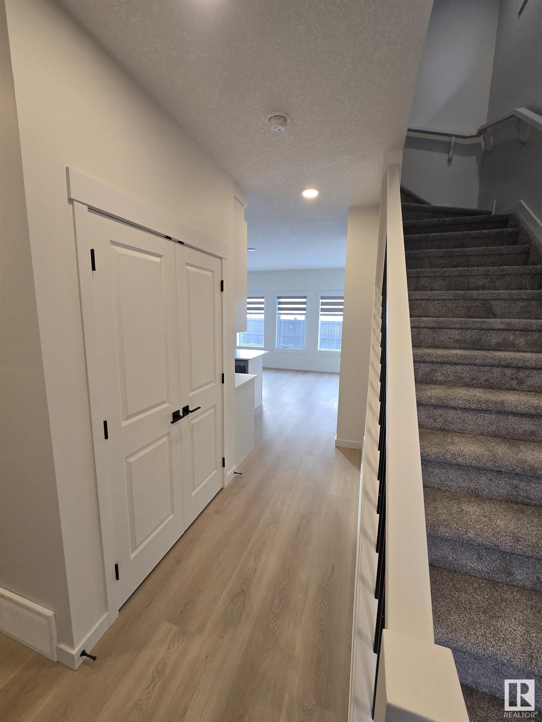      727 Payipwat CM SW SW , Edmonton,  ,T6W 5K8 ;  Listing Number: MLS E4418847