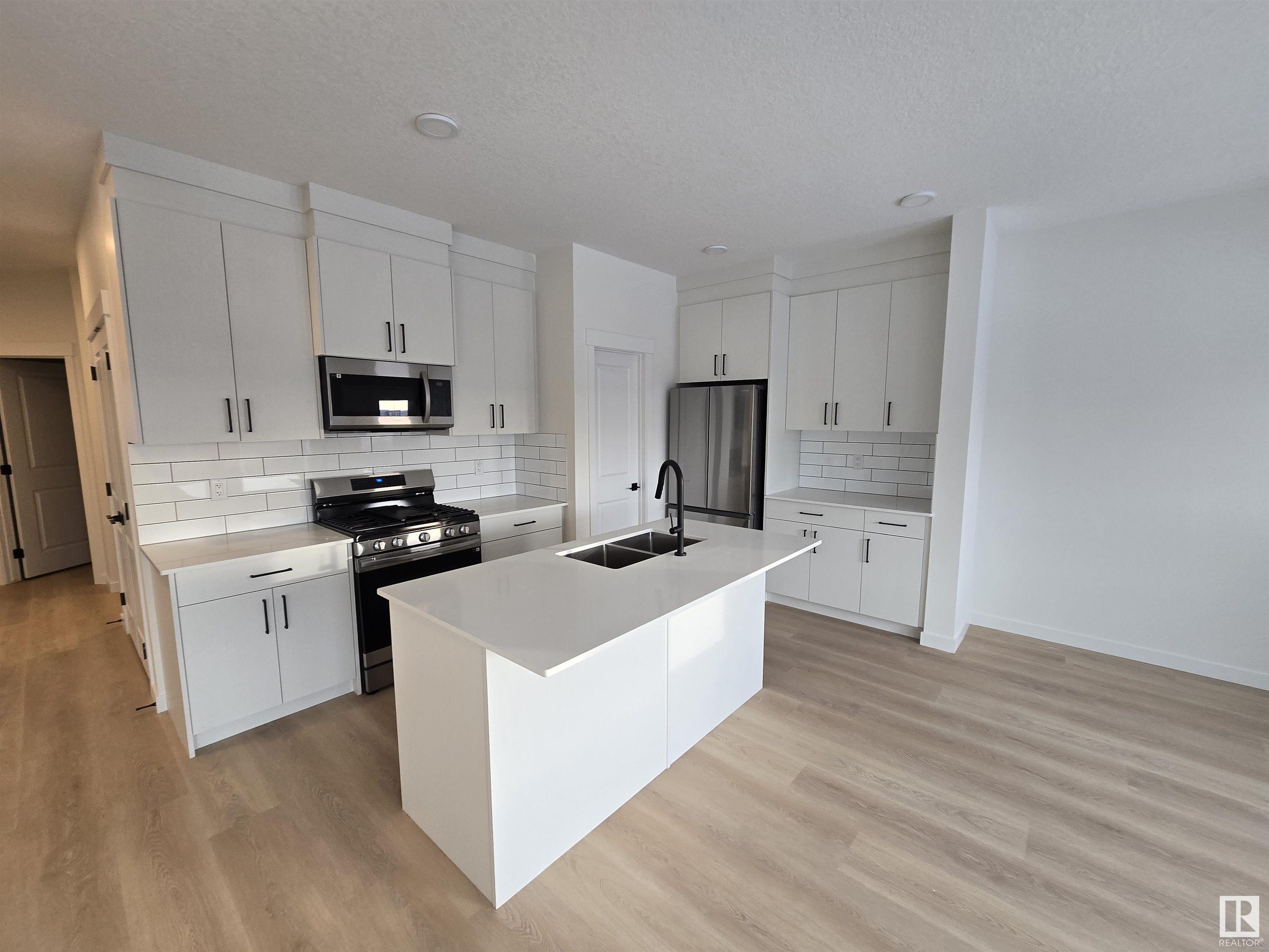      727 Payipwat CM SW SW , Edmonton,  ,T6W 5K8 ;  Listing Number: MLS E4418847