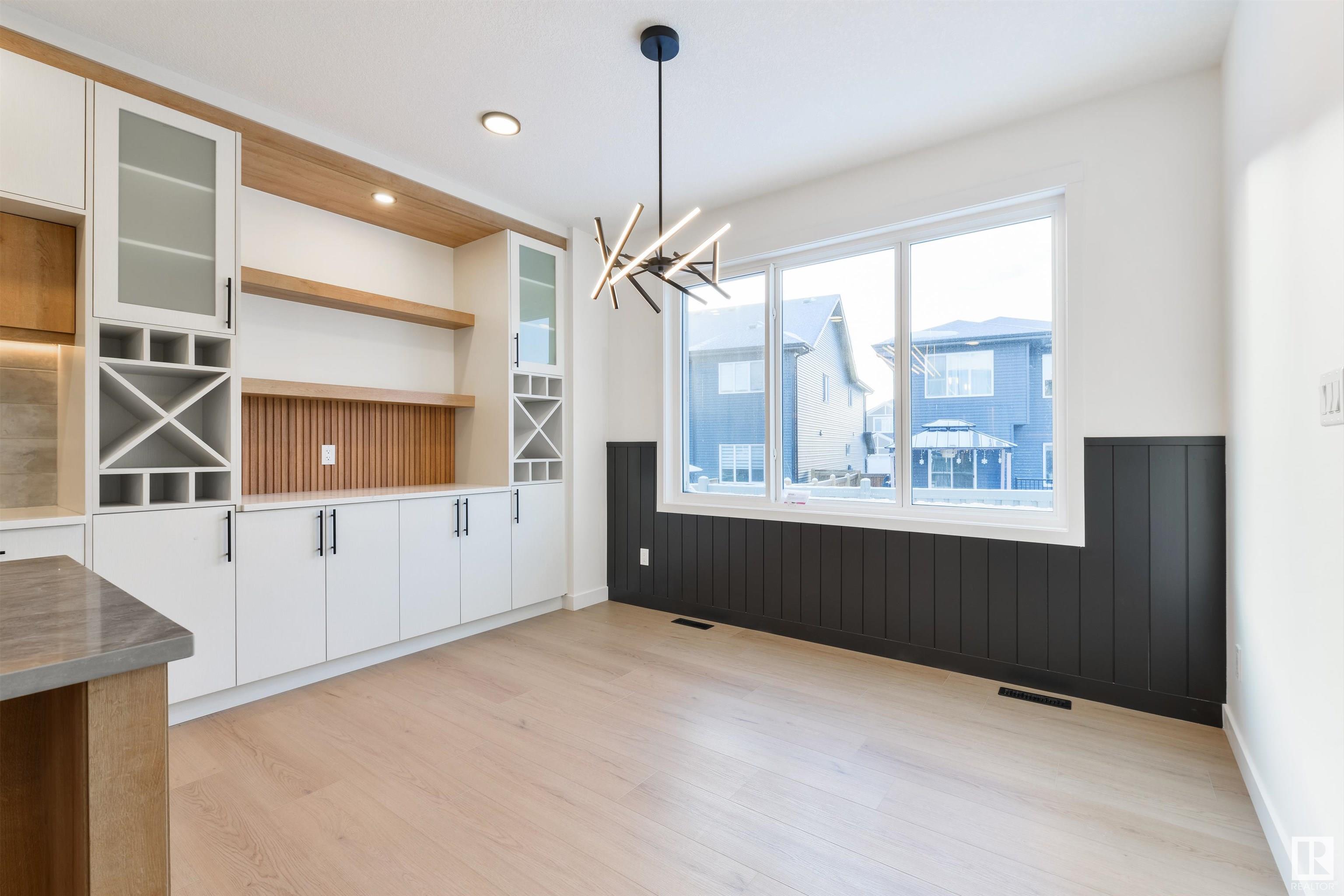      22135 81 AV NW , Edmonton,  ,T5T 7R6 ;  Listing Number: MLS E4418851