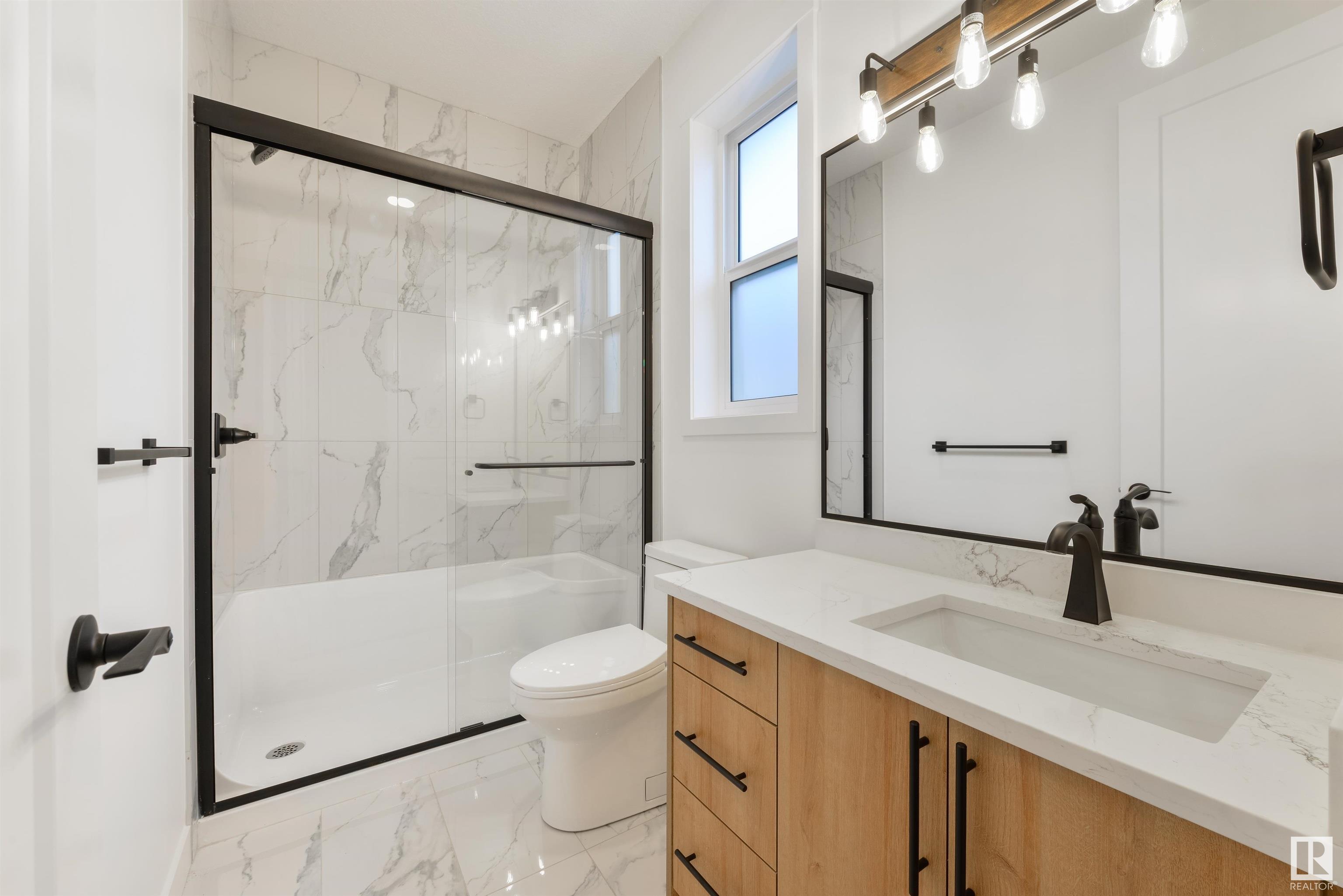      22135 81 AV NW , Edmonton,  ,T5T 7R6 ;  Listing Number: MLS E4418851