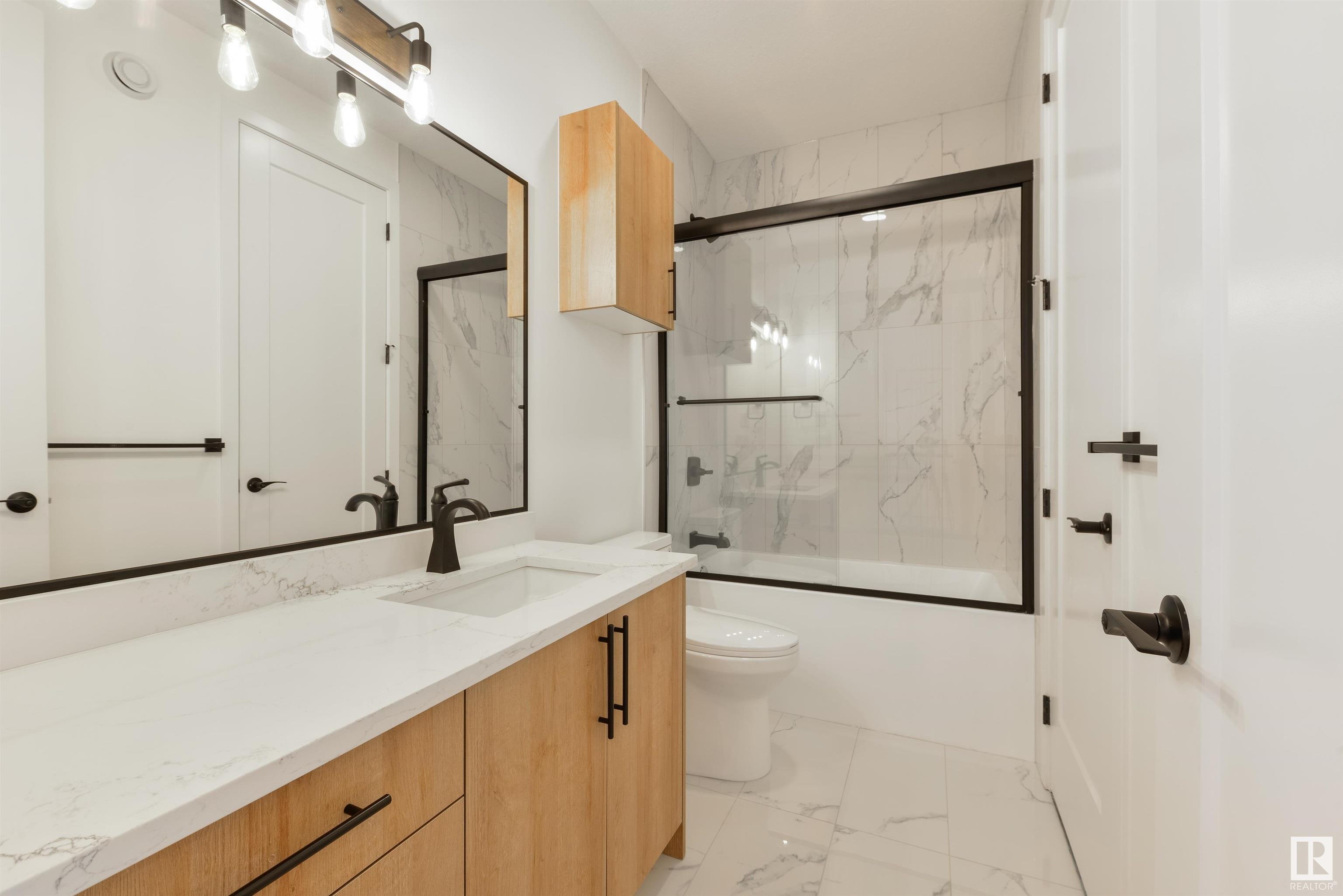      22135 81 AV NW , Edmonton,  ,T5T 7R6 ;  Listing Number: MLS E4418851